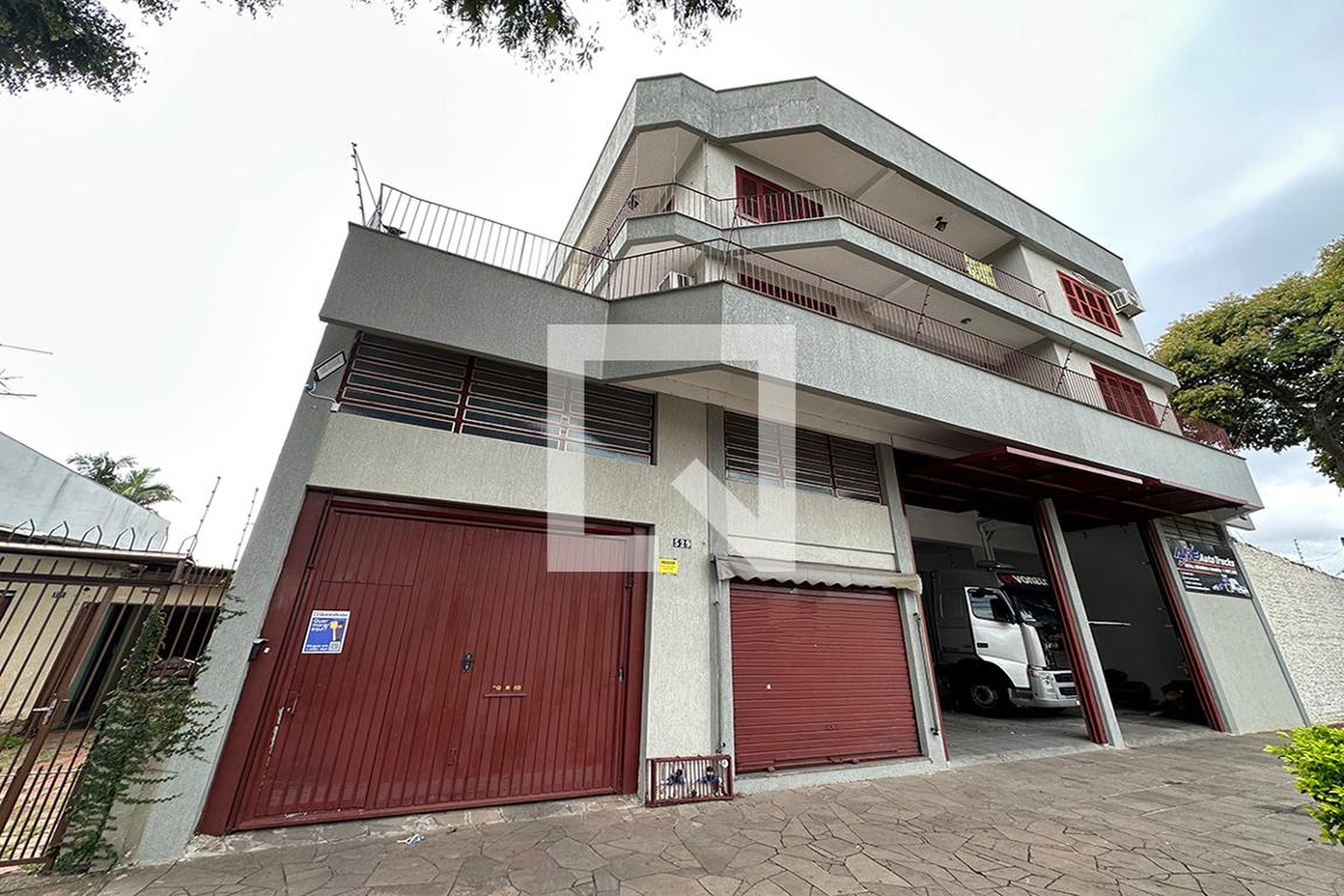 Fachada Condomínio em Avenida Caxias do Sul, 529