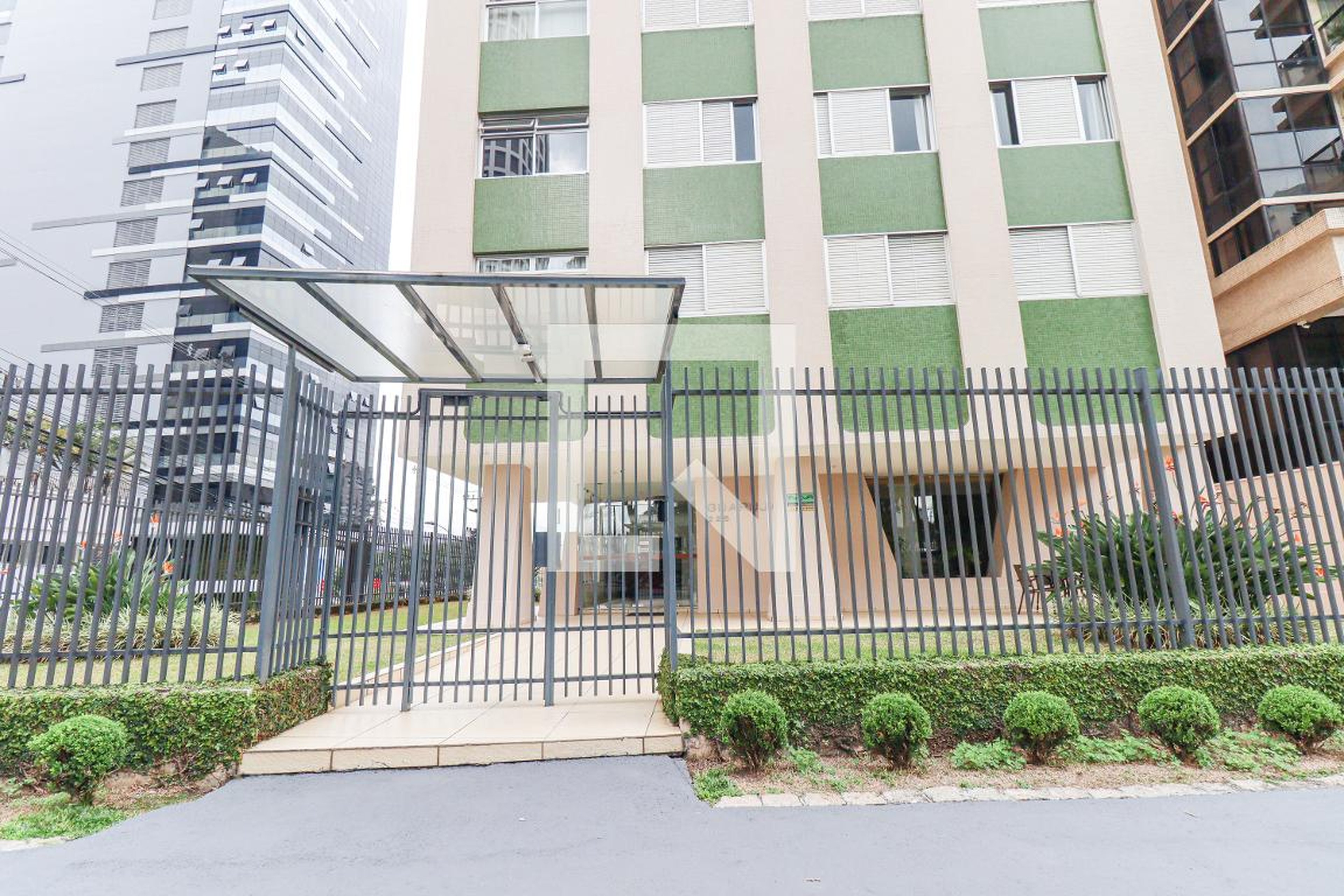 Fachada do Condominio Edifício Guarujá