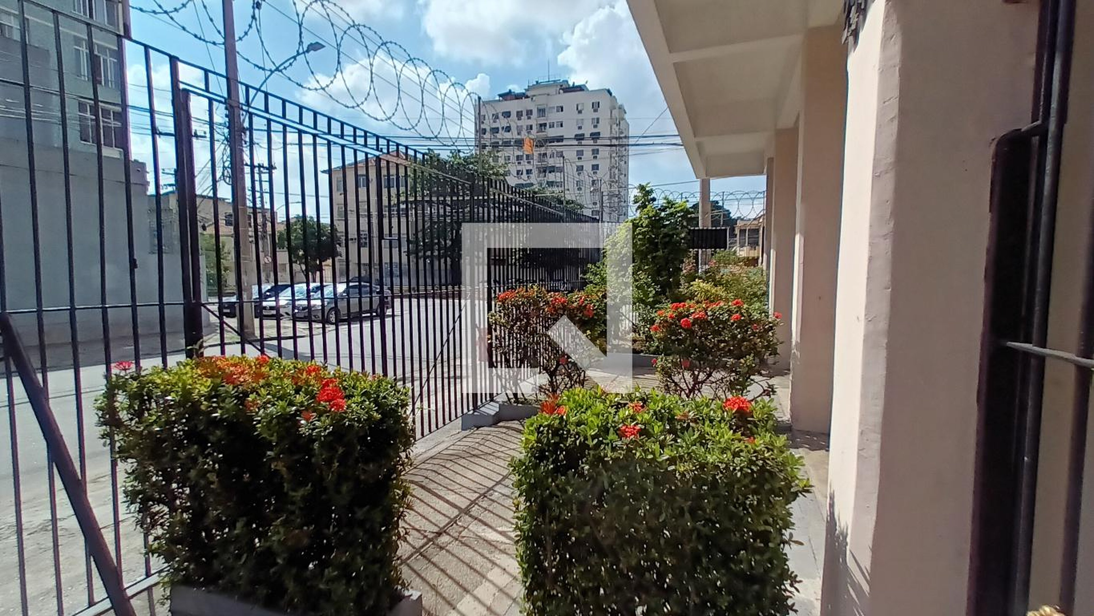 Entrada - Bueno de Paiva