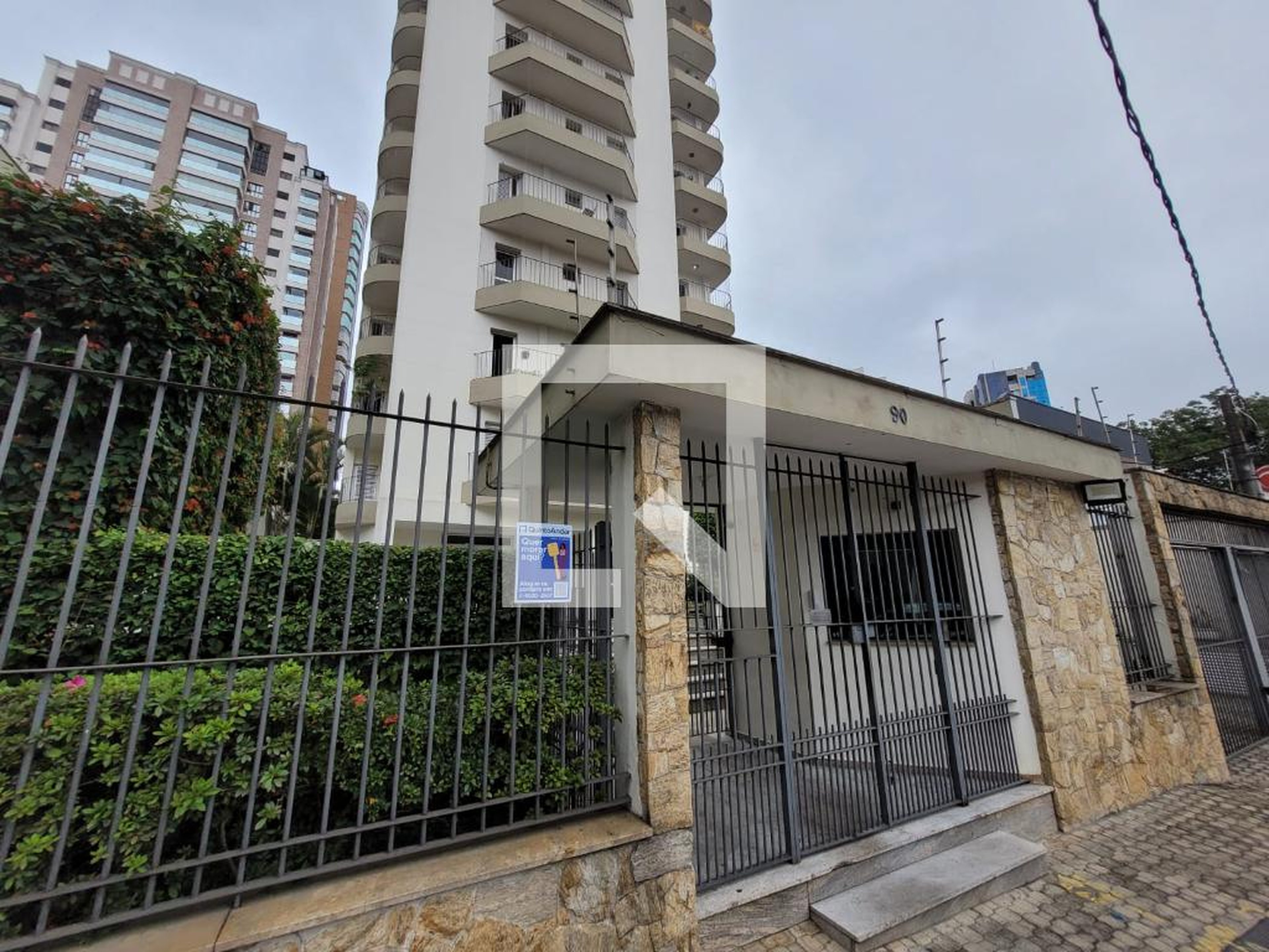 Fachada do Prédio Condomínio Ana Lucia