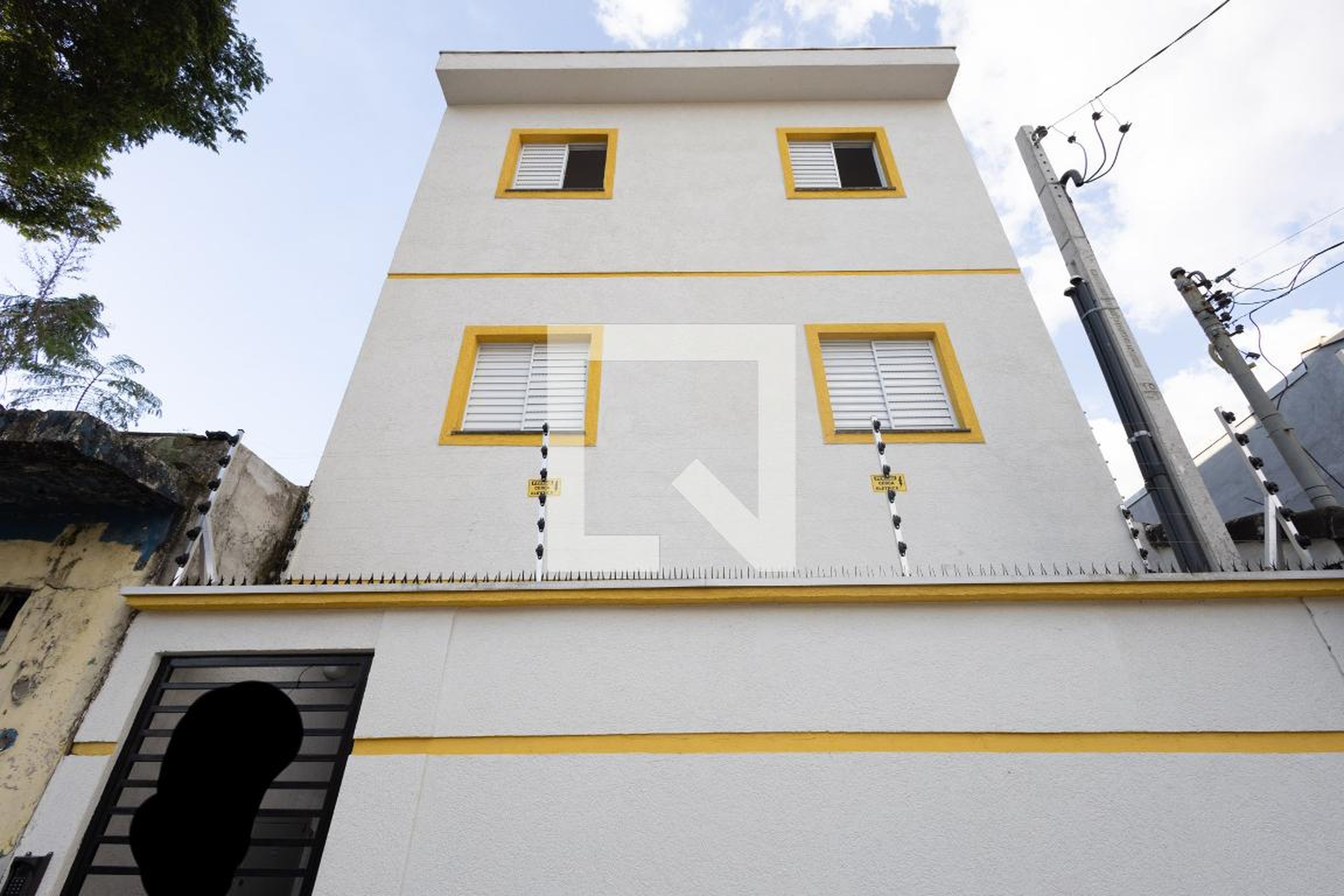 Fachada Condomínio em Rua Jericino, 97