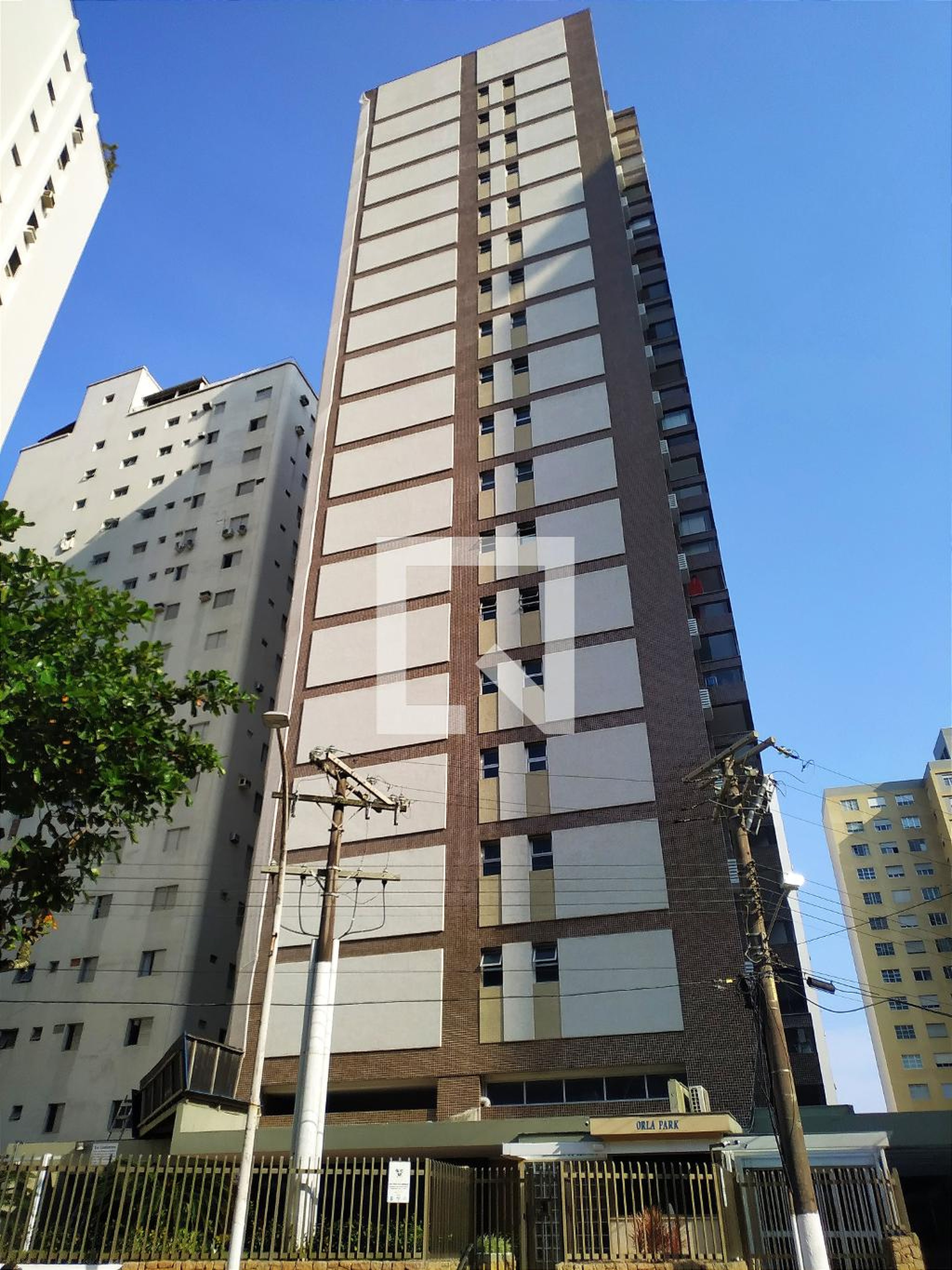 Fachada do Prédio Condomínio Orla Park