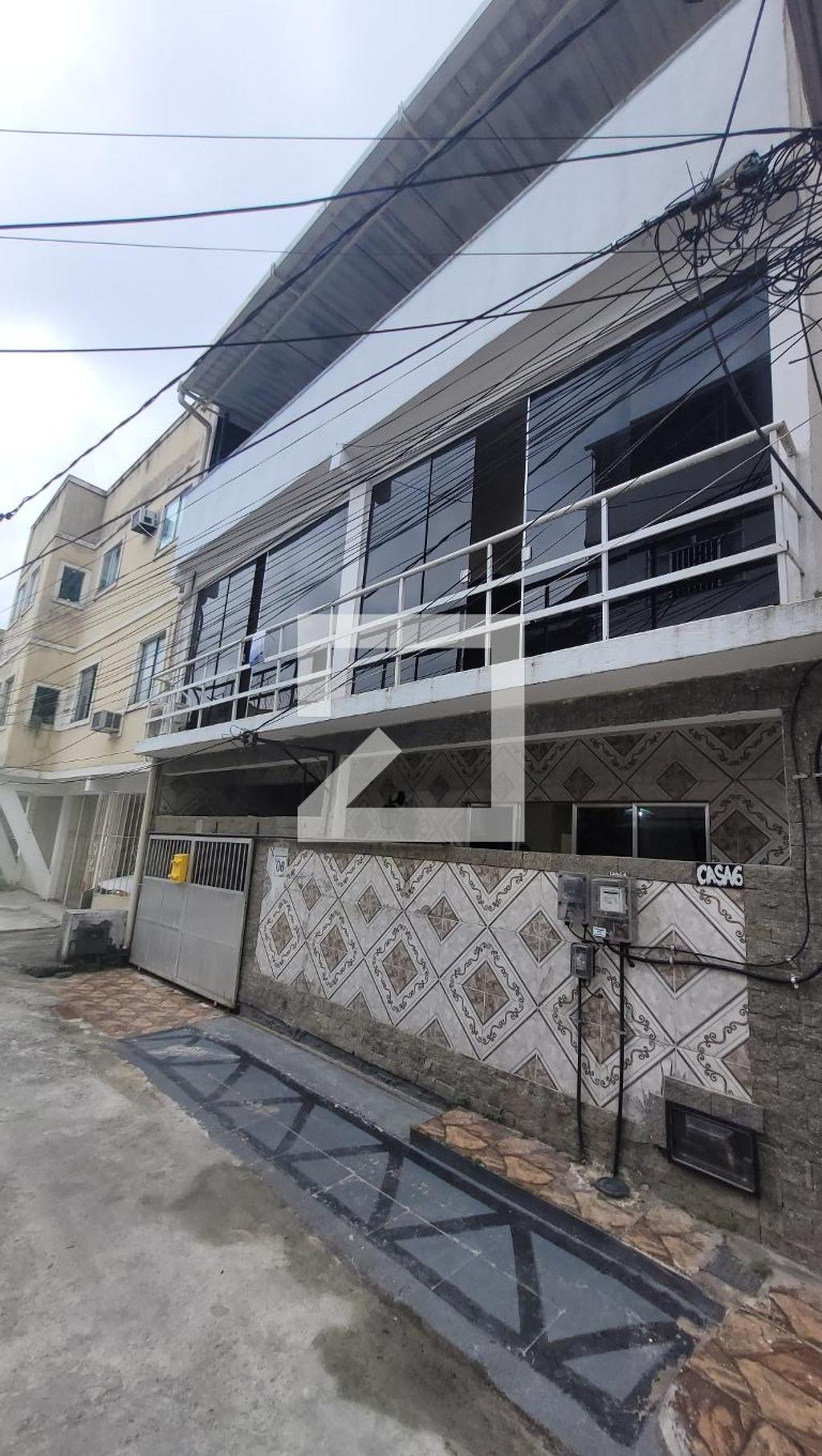 Fachada Condomínio em Rua Ana Teles, 1080