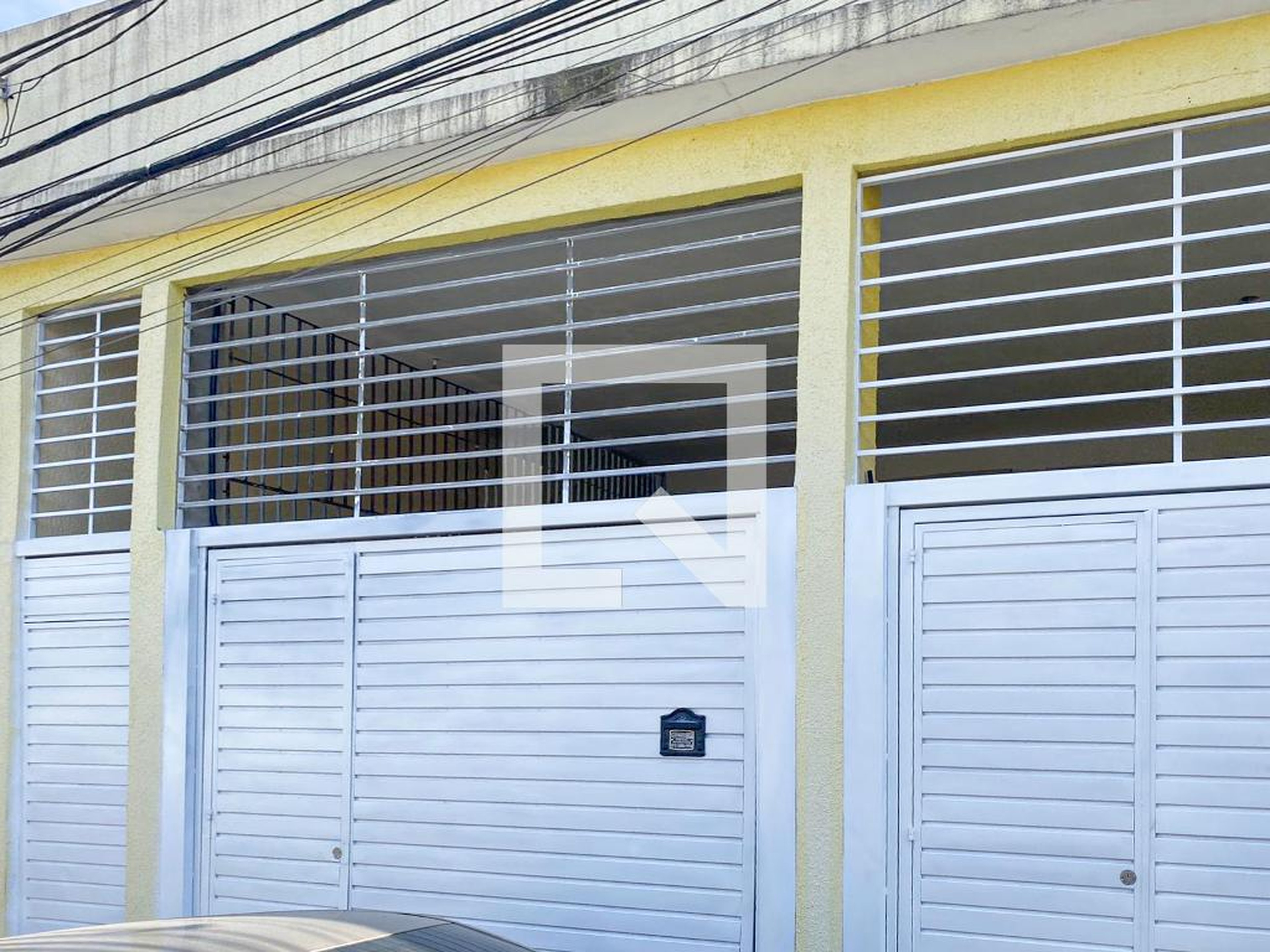 Fachada Condomínio em Rua Benedito de Campos, 188