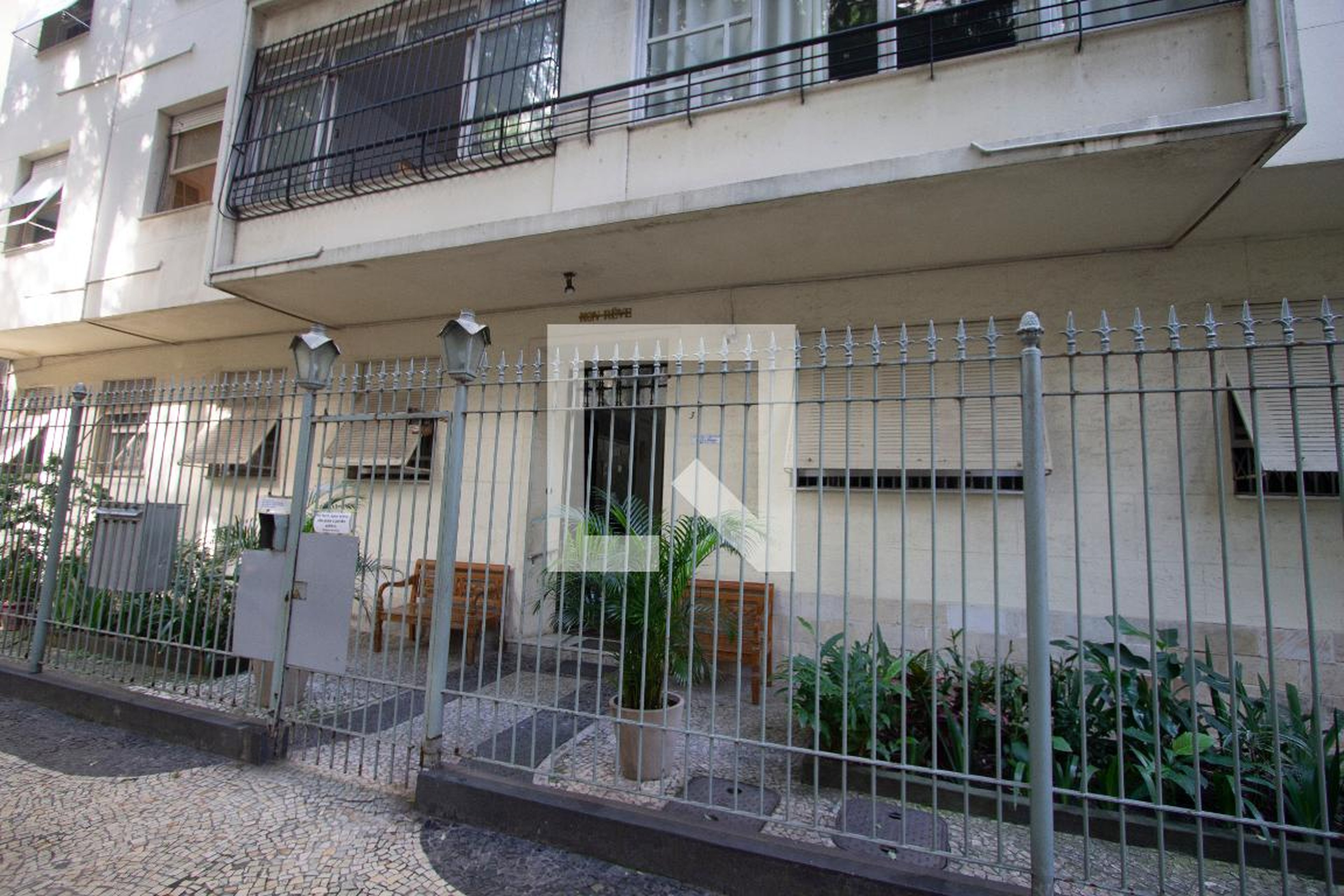 entrada do Prédio - Edifício Mon Reve