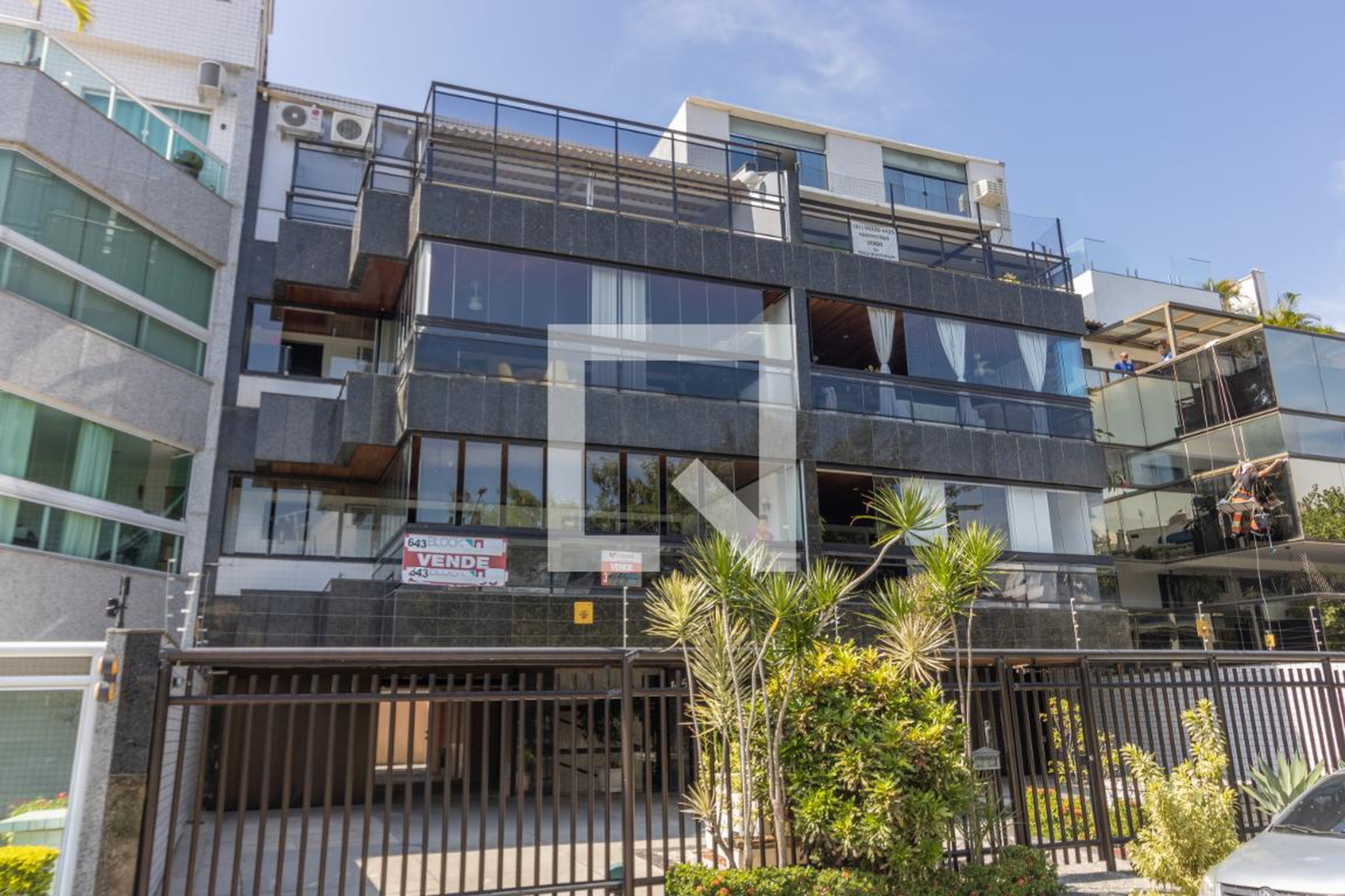 Fachada Condomínio Parque do Retiro