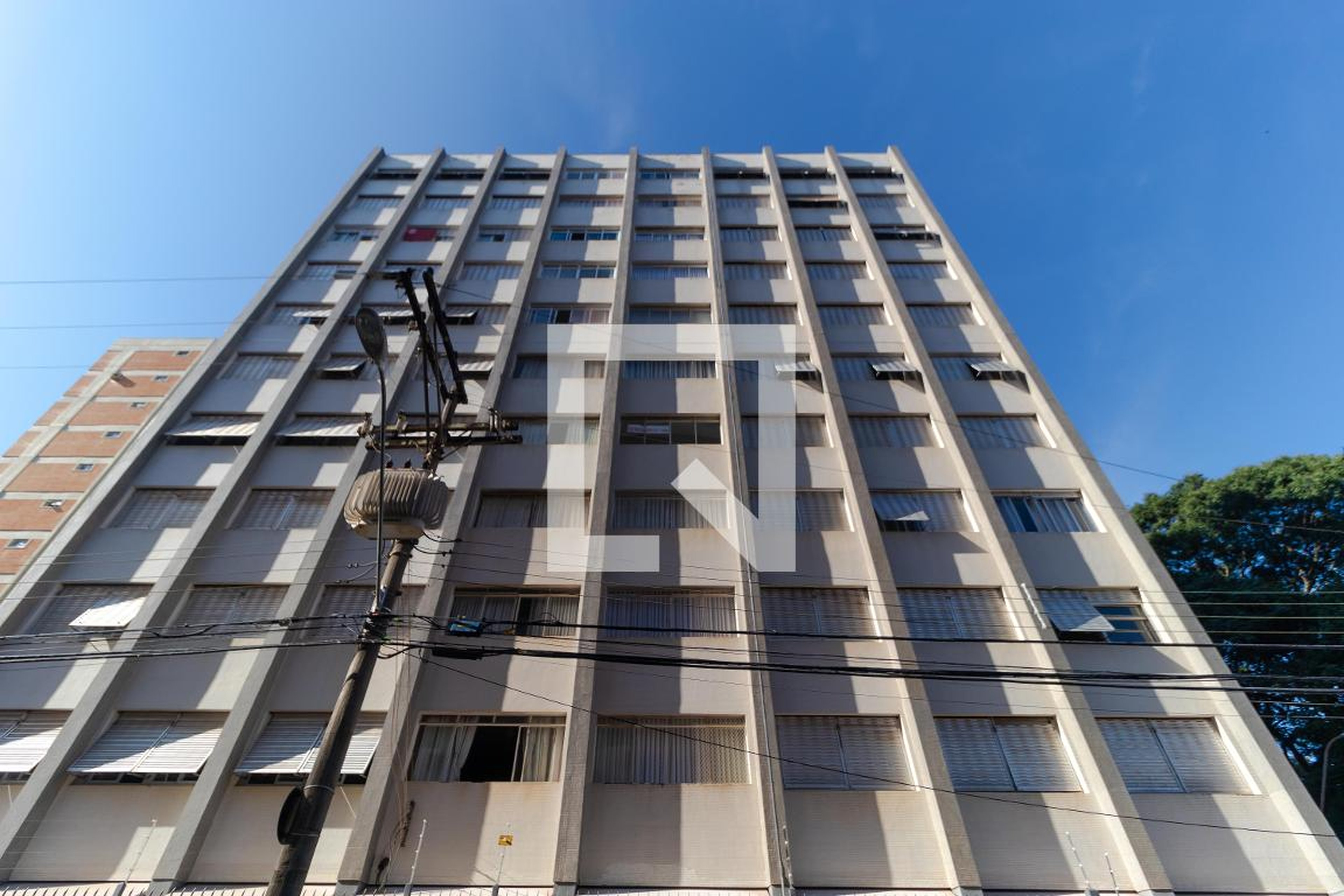 Fachada Condomínio em Rua Riachuelo, 200