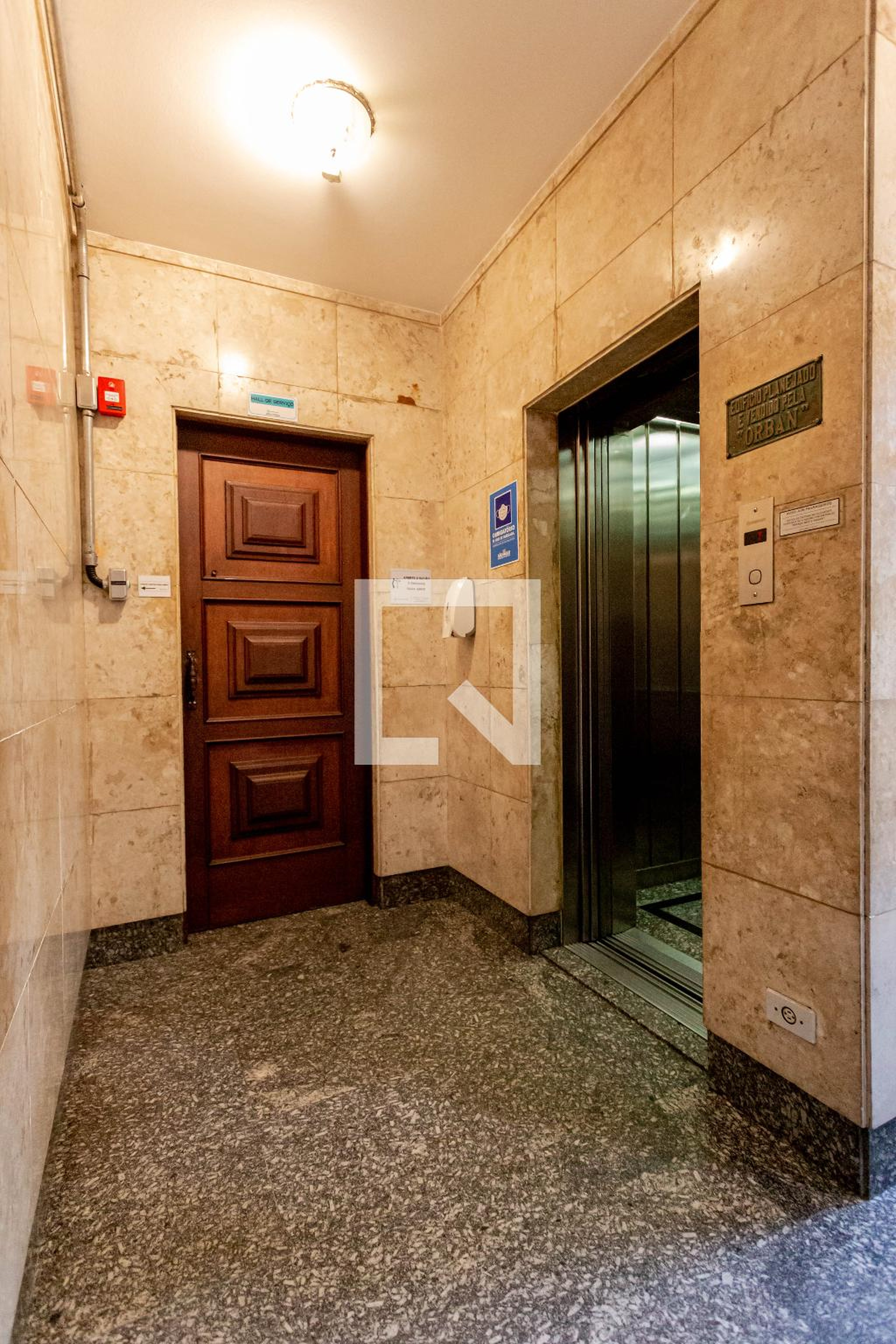 Hall - Urania