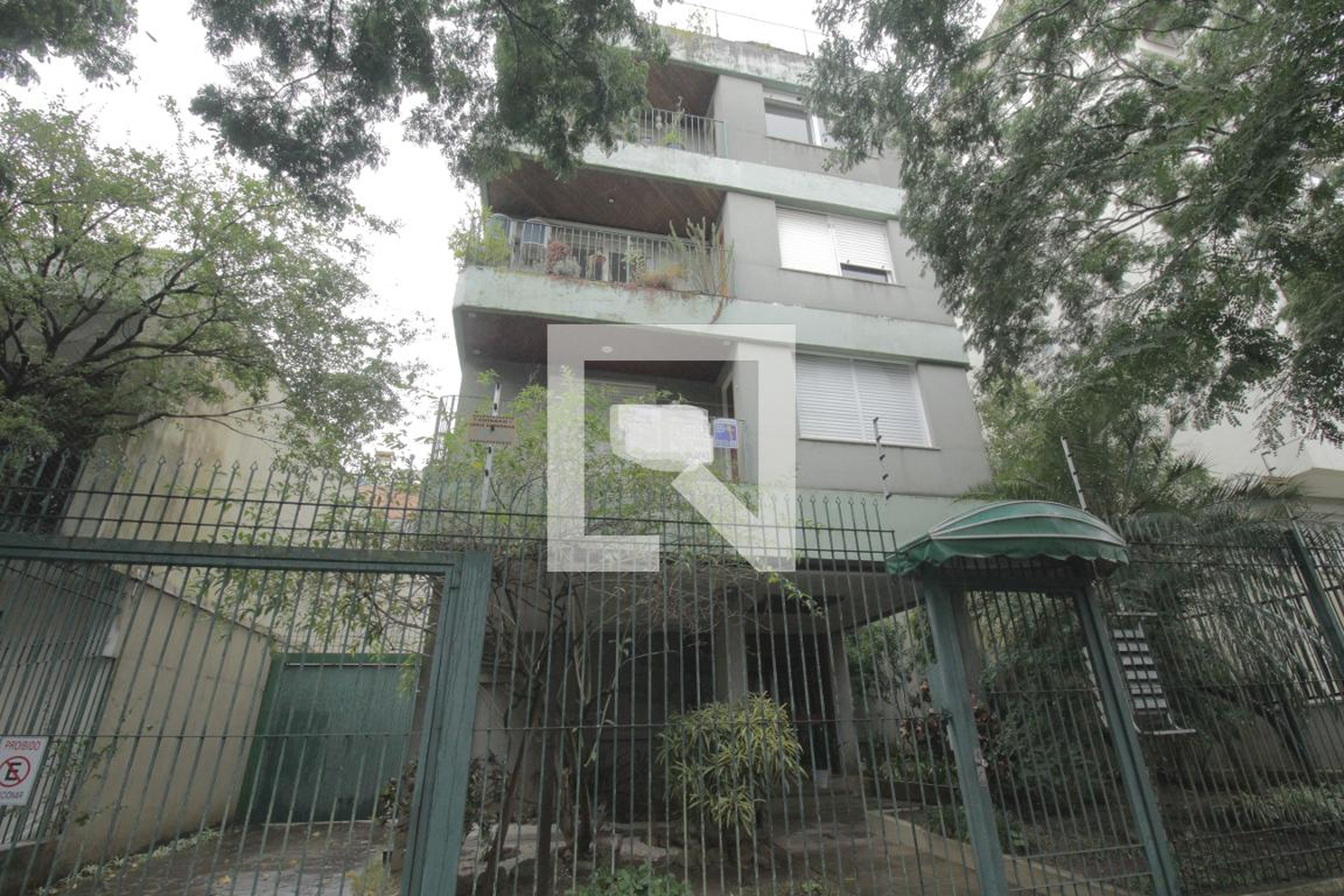 Fachada Condomínio em Avenida Montenegro, 345