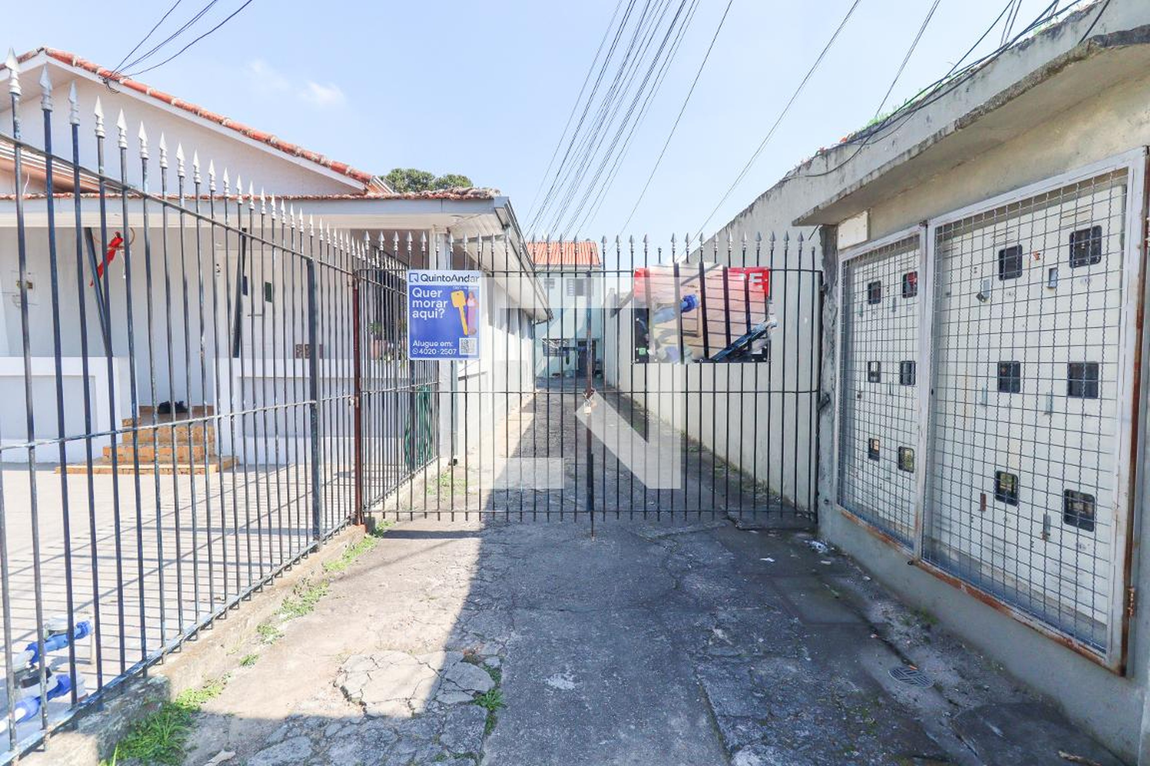 Fachada do Prédio Condomínio Kitinete