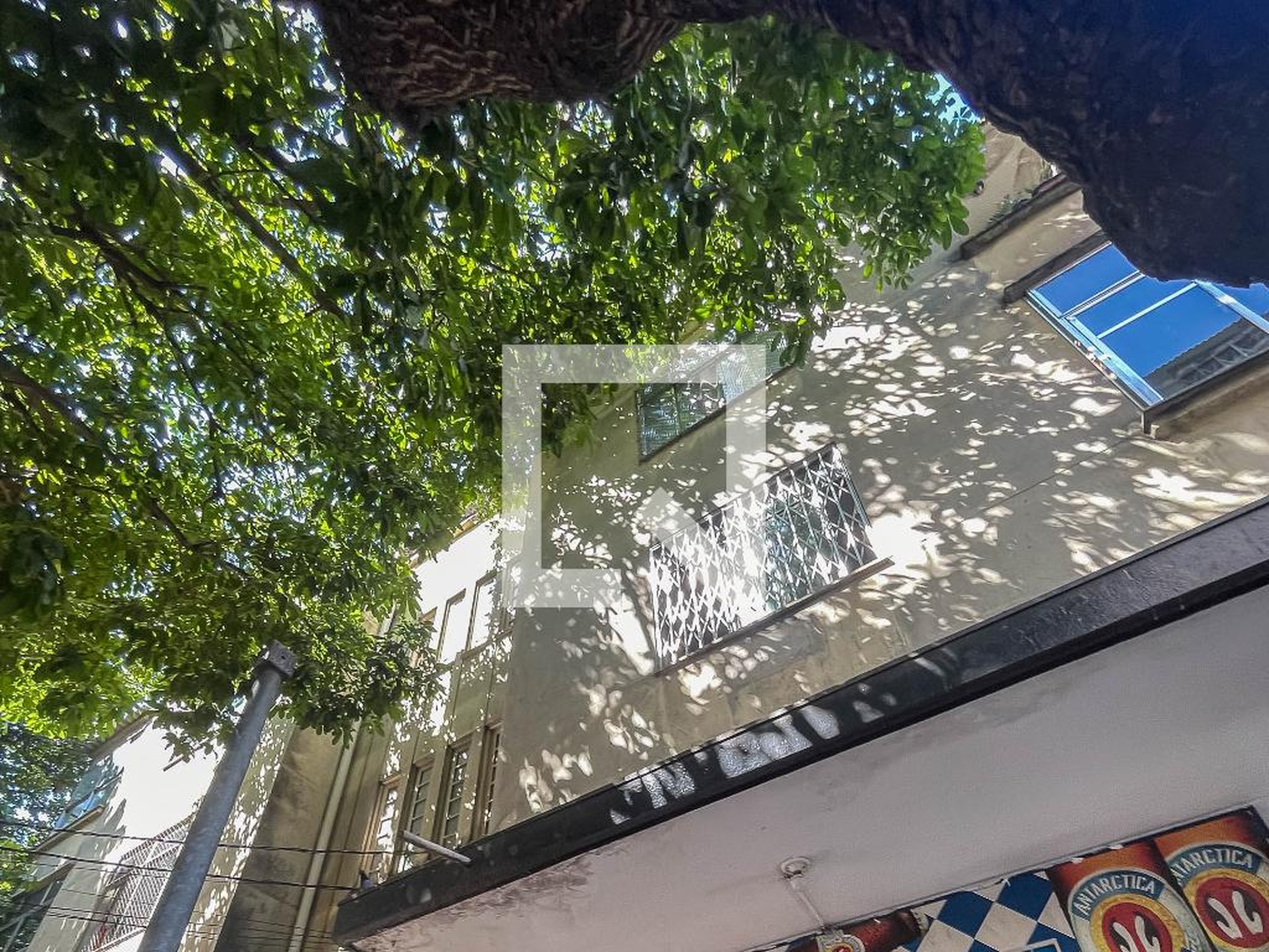 Fachada Condomínio em Rua Sampaio Ferraz, 3