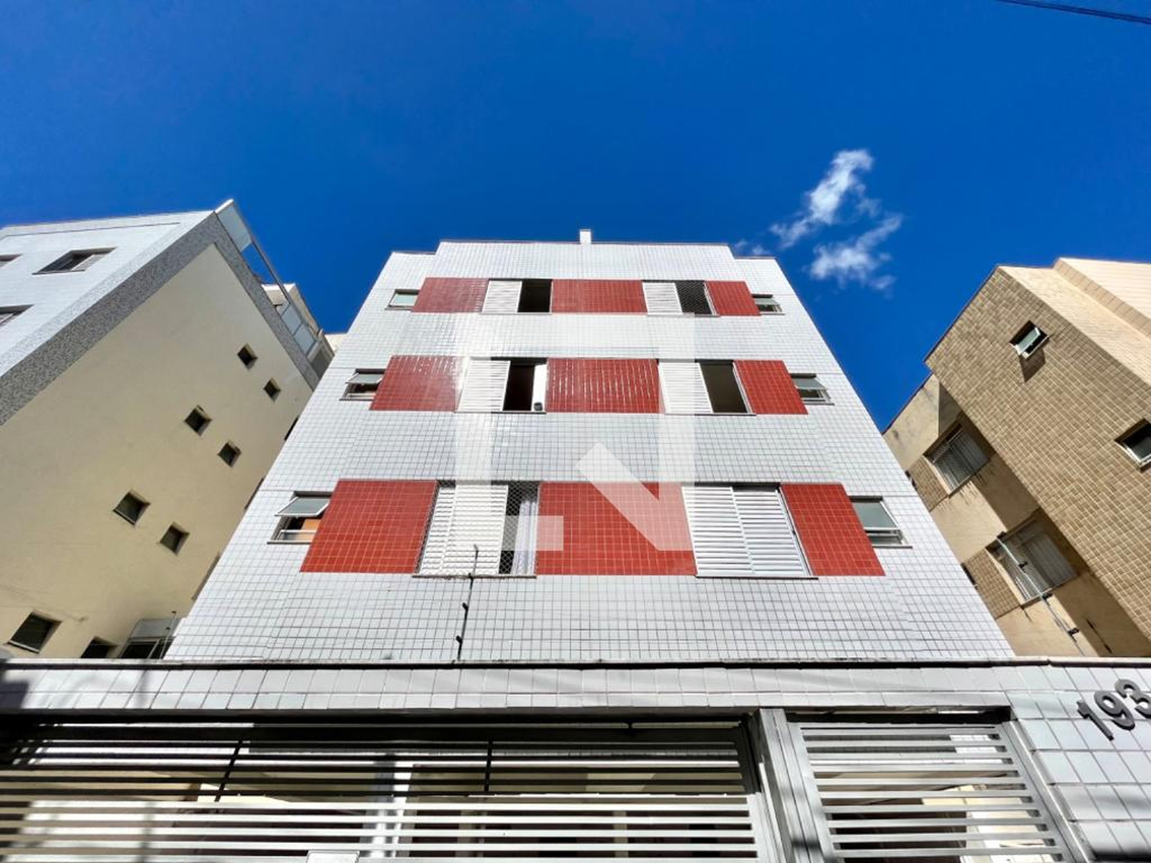 Fachada Condomínio Marinuzzi Alcoe Residence