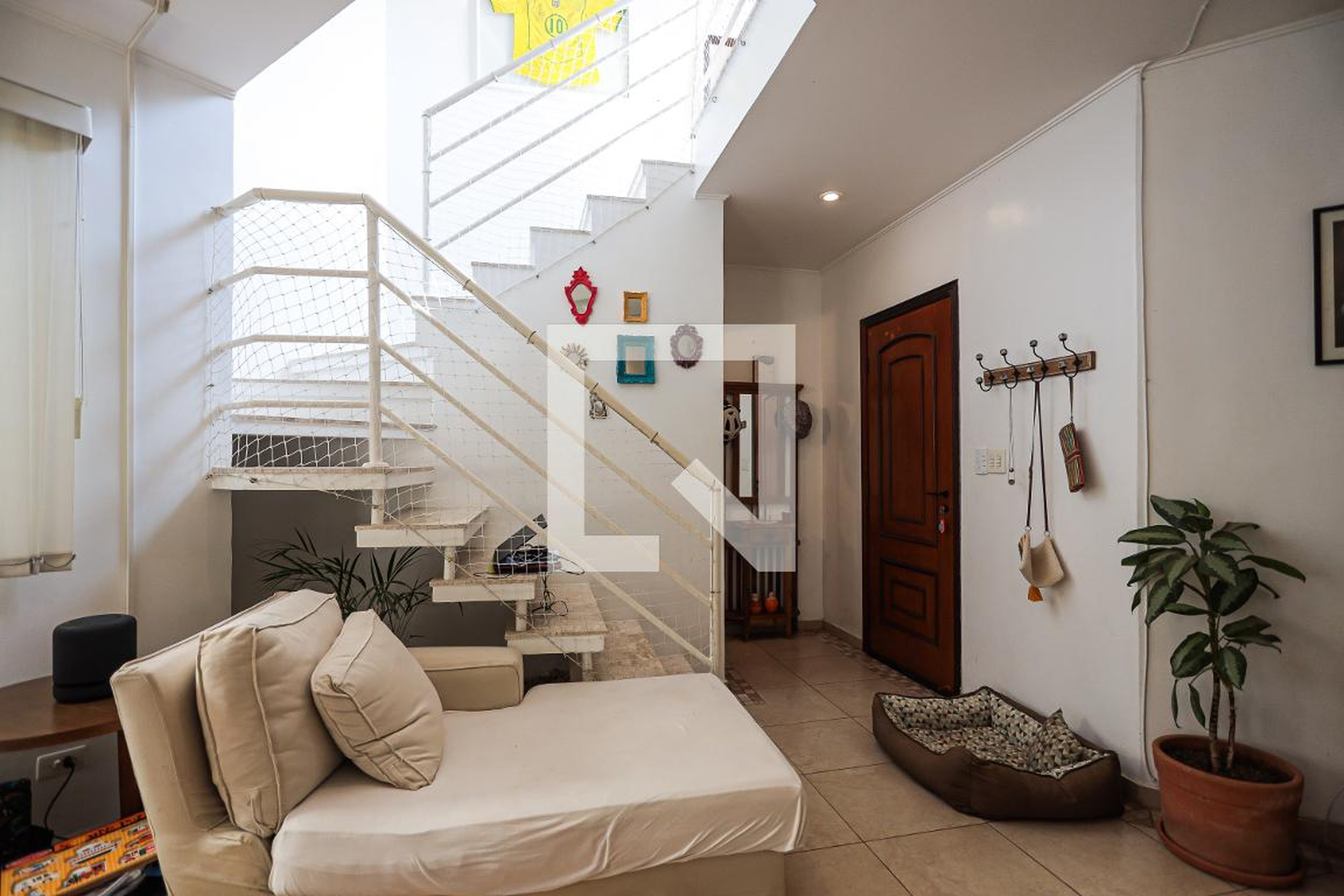 Hall de entrada Condomínio Recanto das Flores