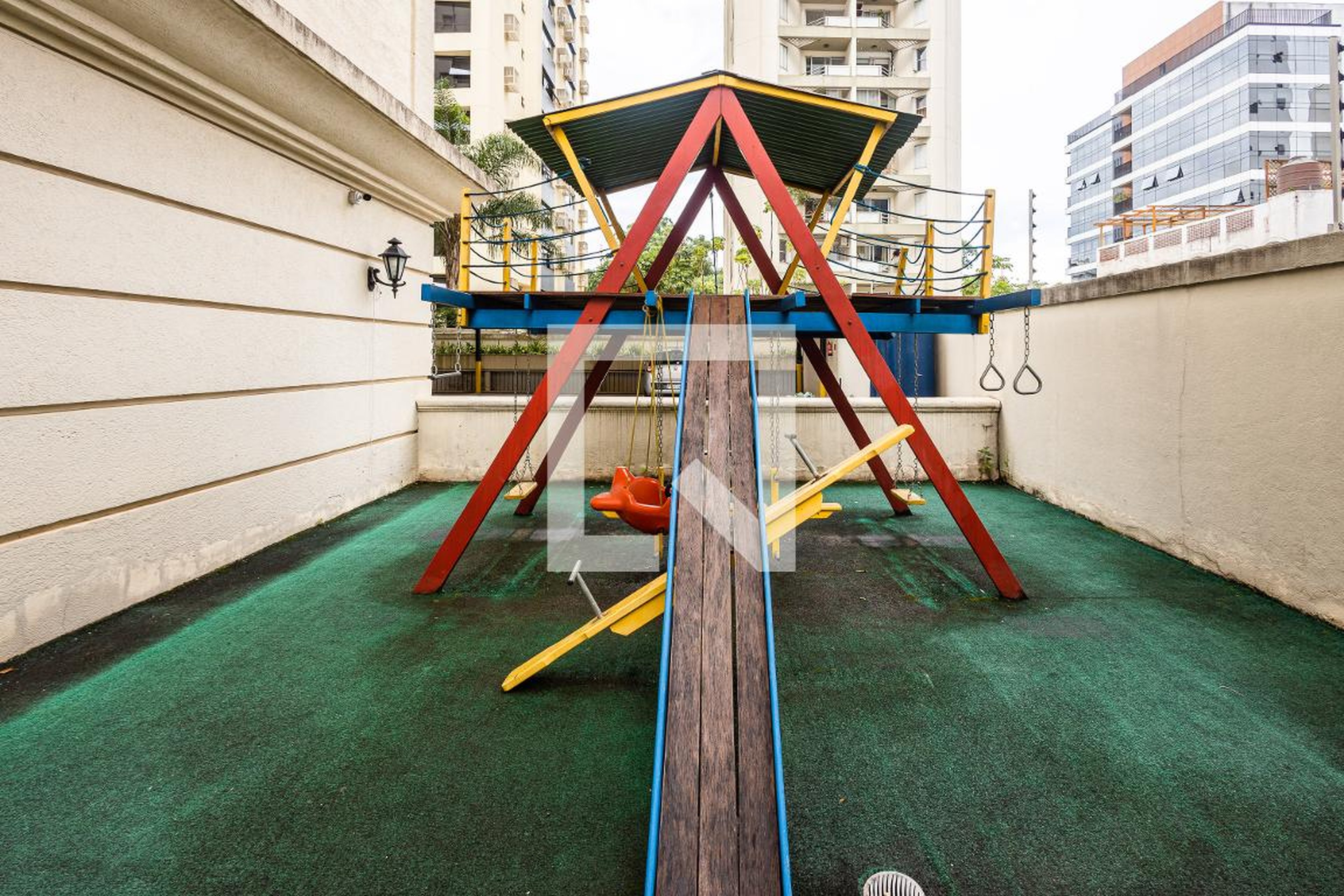 Playground - Casa de Inglaterra
