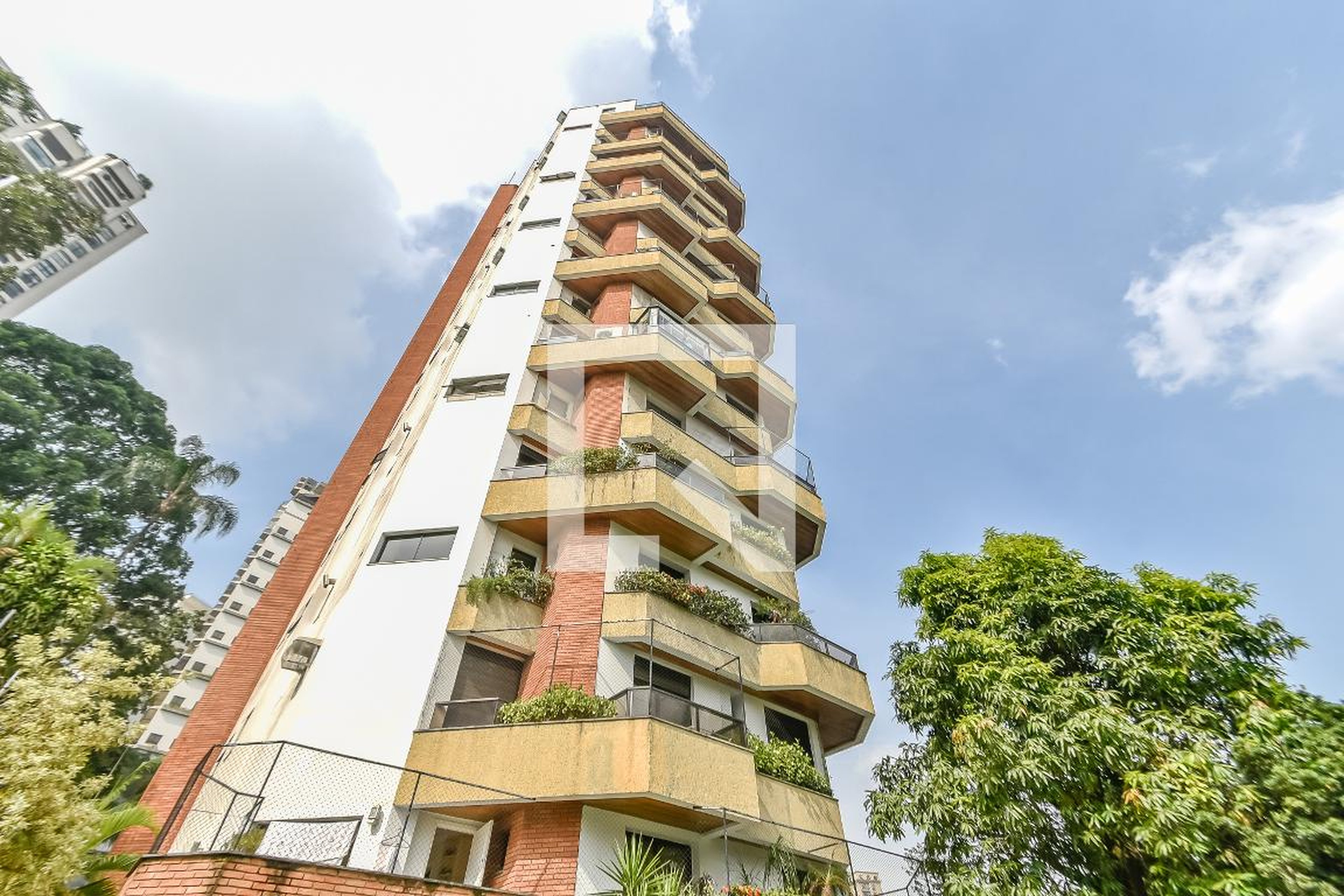 Fachada do Prédio Condomínio Cartier