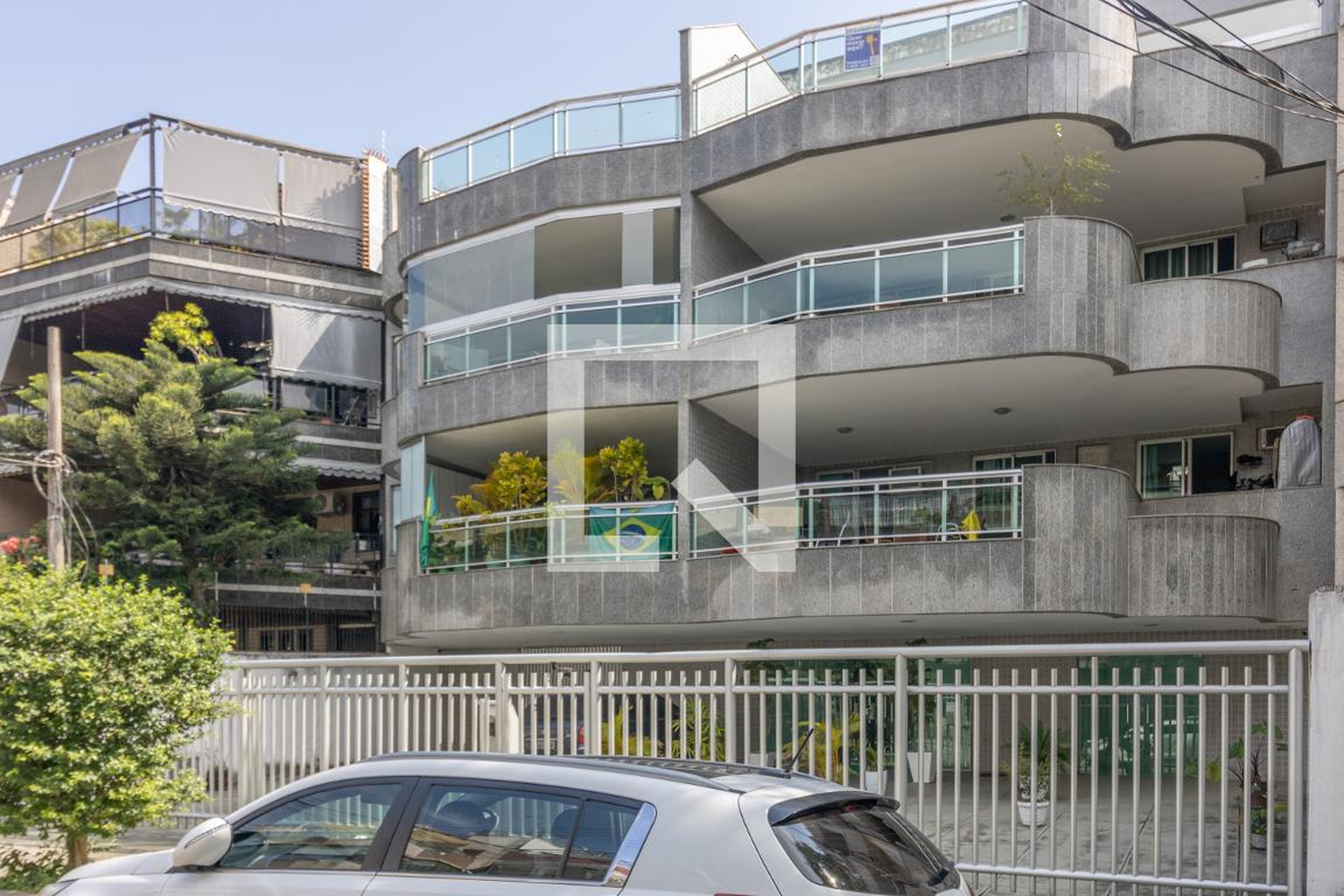 Fachada Condomínio Roberto