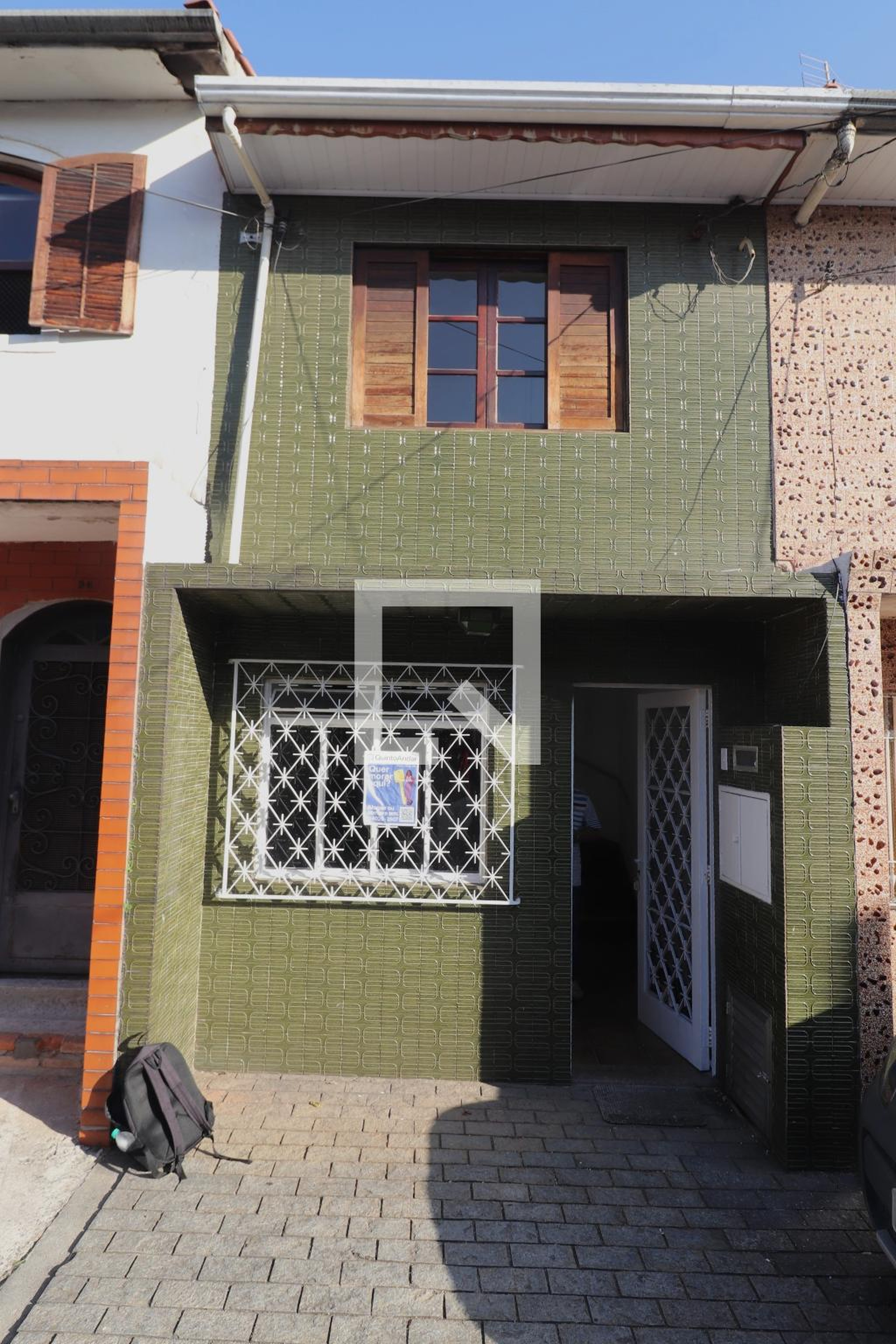 Fachada Condomínio em Rua Rogério Giorgi, 166