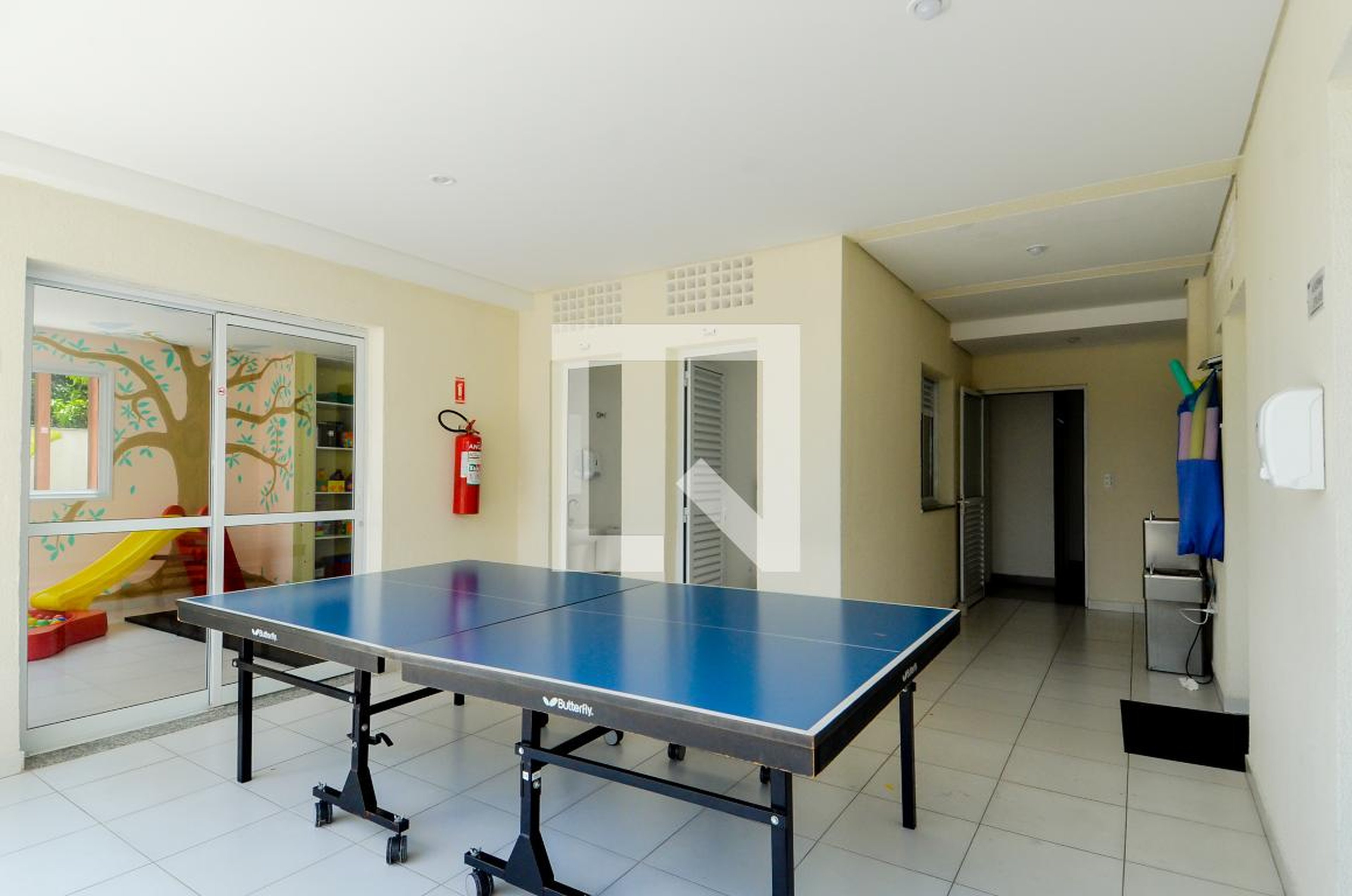 Sala de Jogos - The Angle