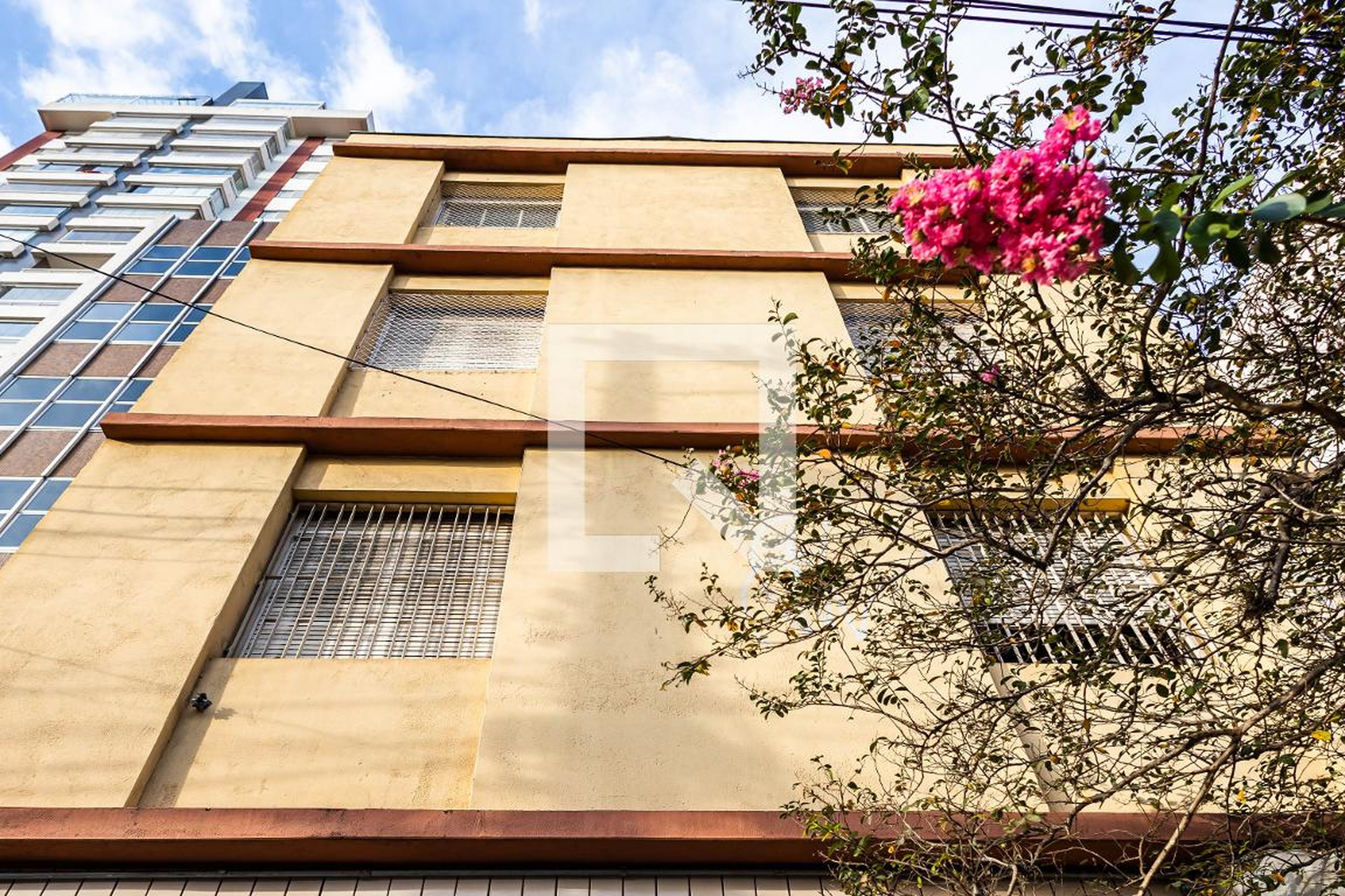 Fachada Condomínio Claudia