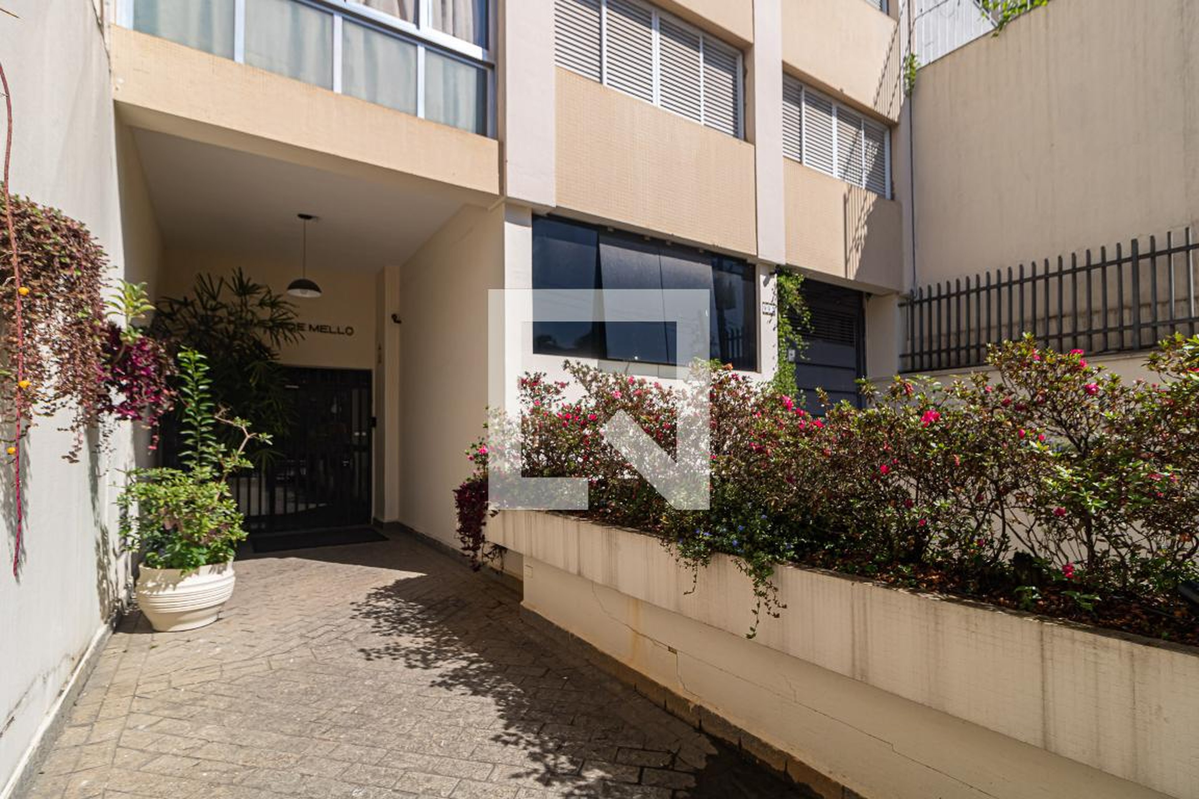 Entrada - Homem de Melo