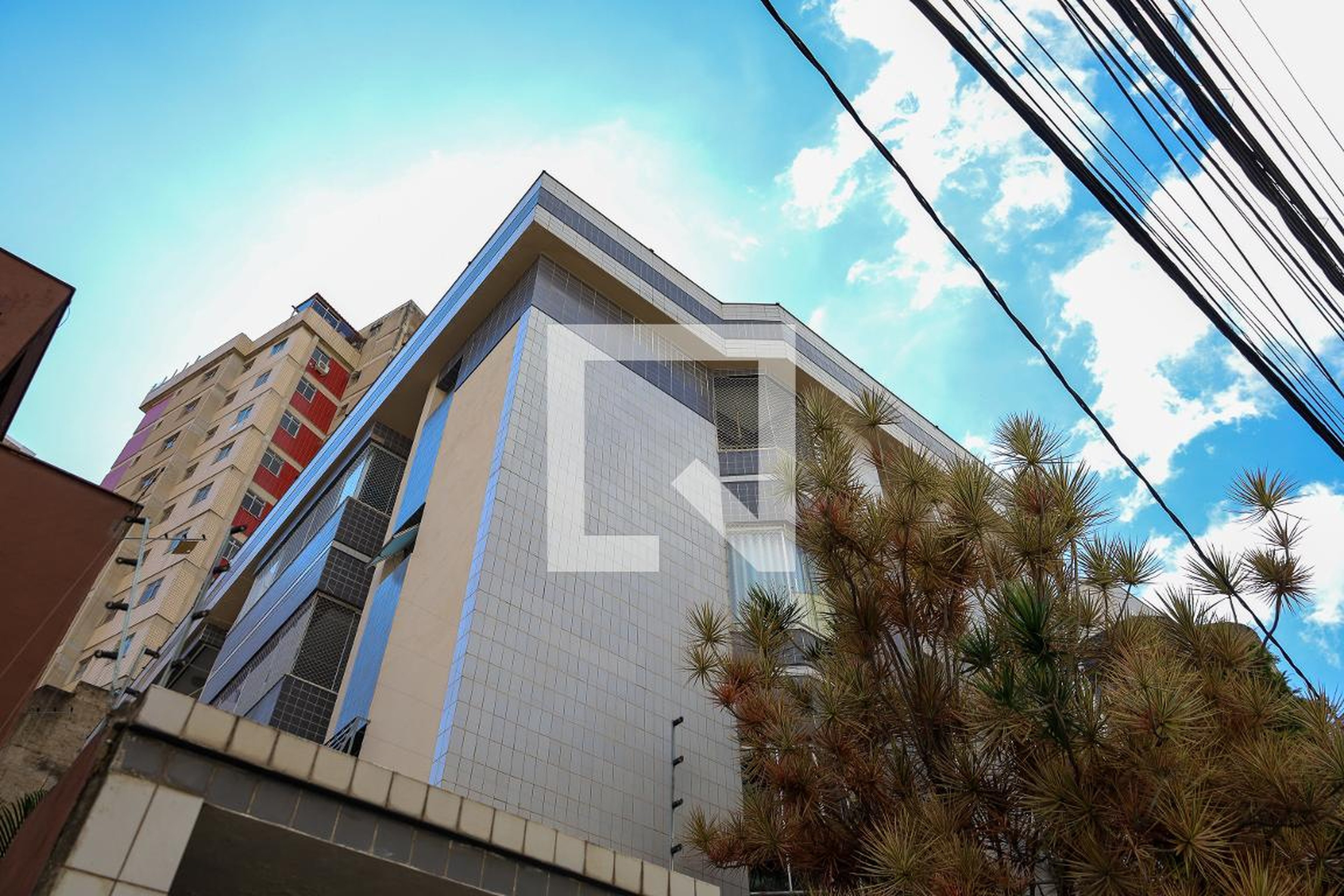 Fachada Condomínio em Rua Engenheiro Aluísio Rocha, 87