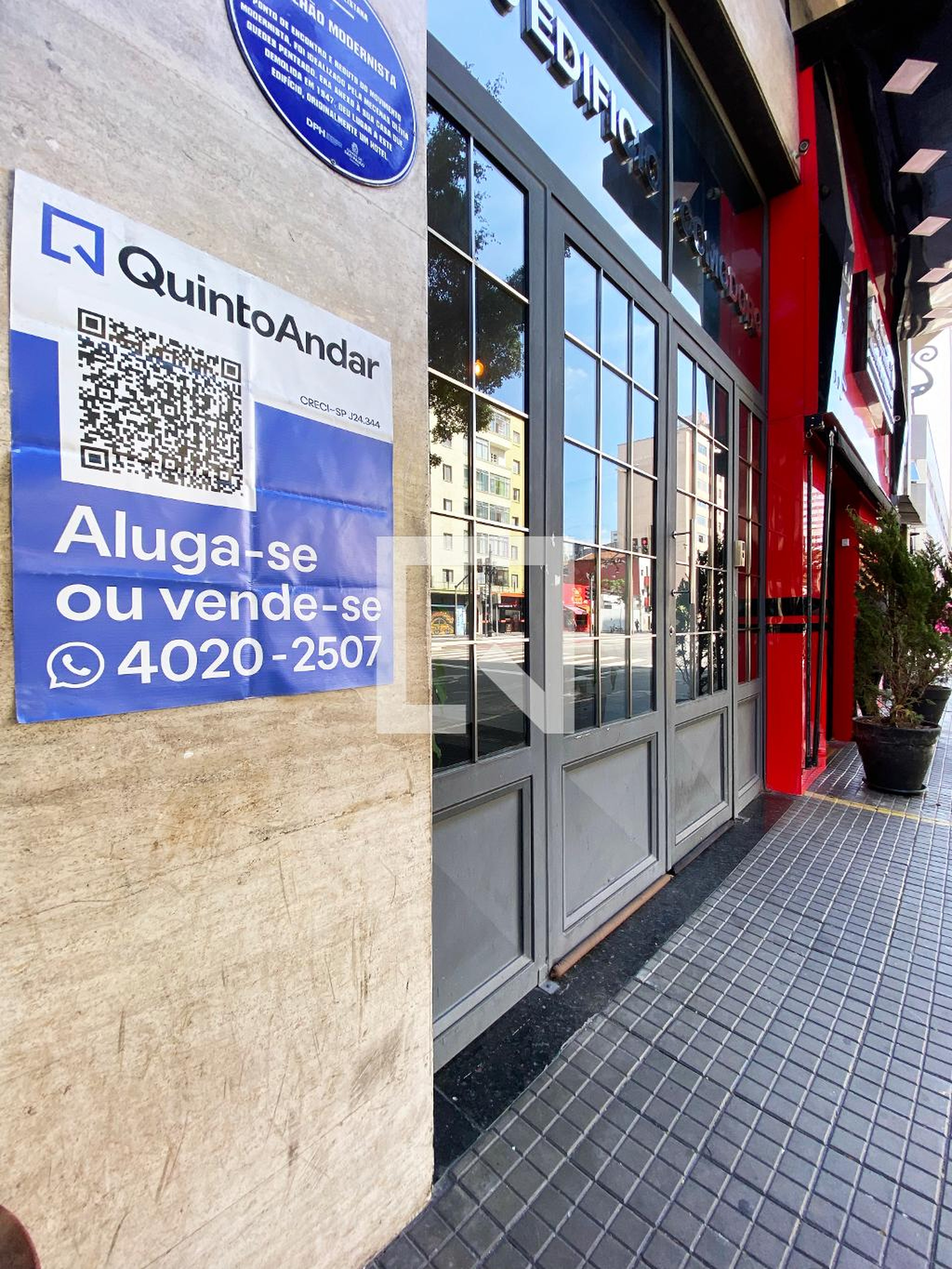 Fachada do Prédio Condomínio Comodoro