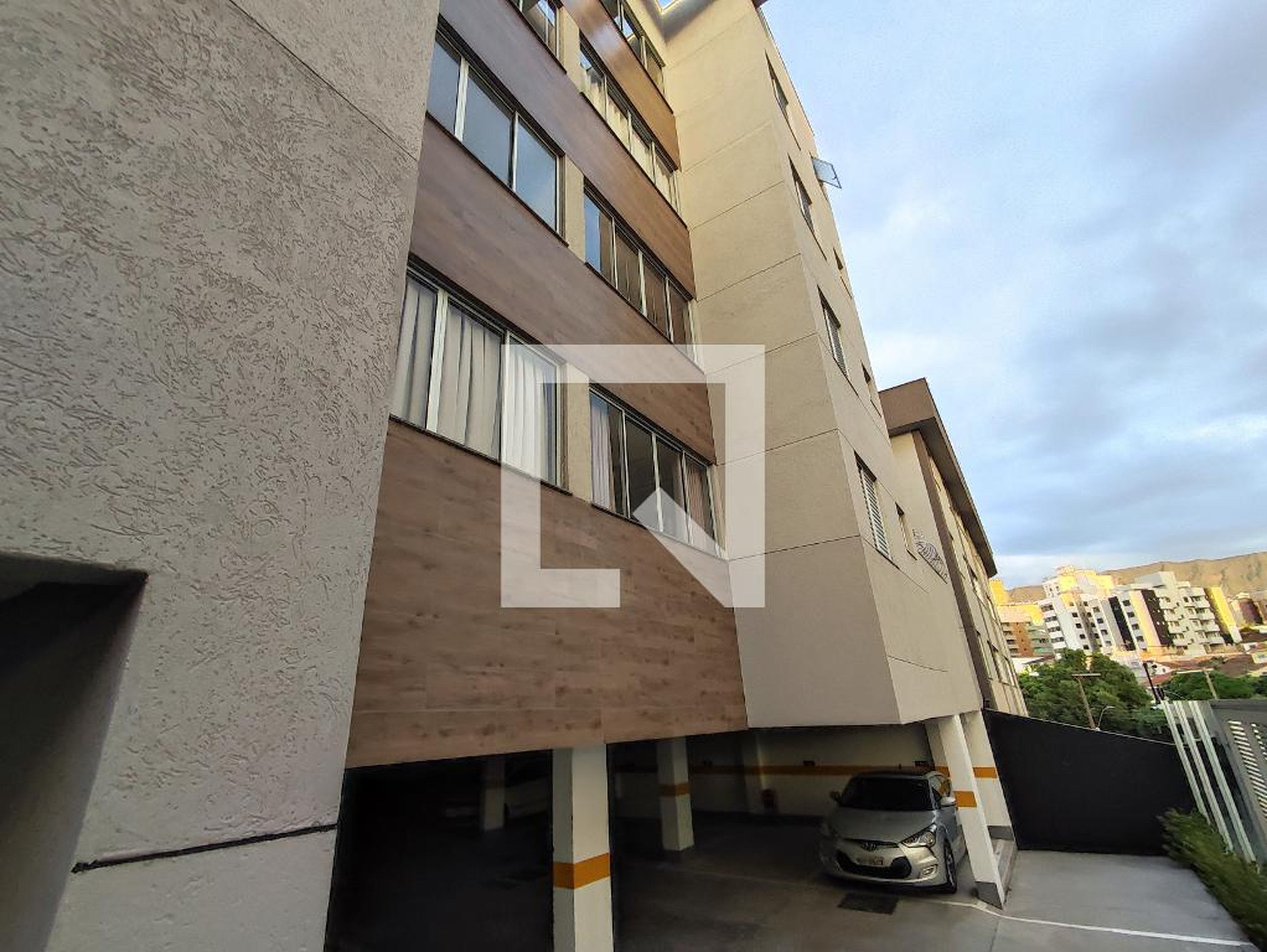 Estacionamento - Residencial Ipe