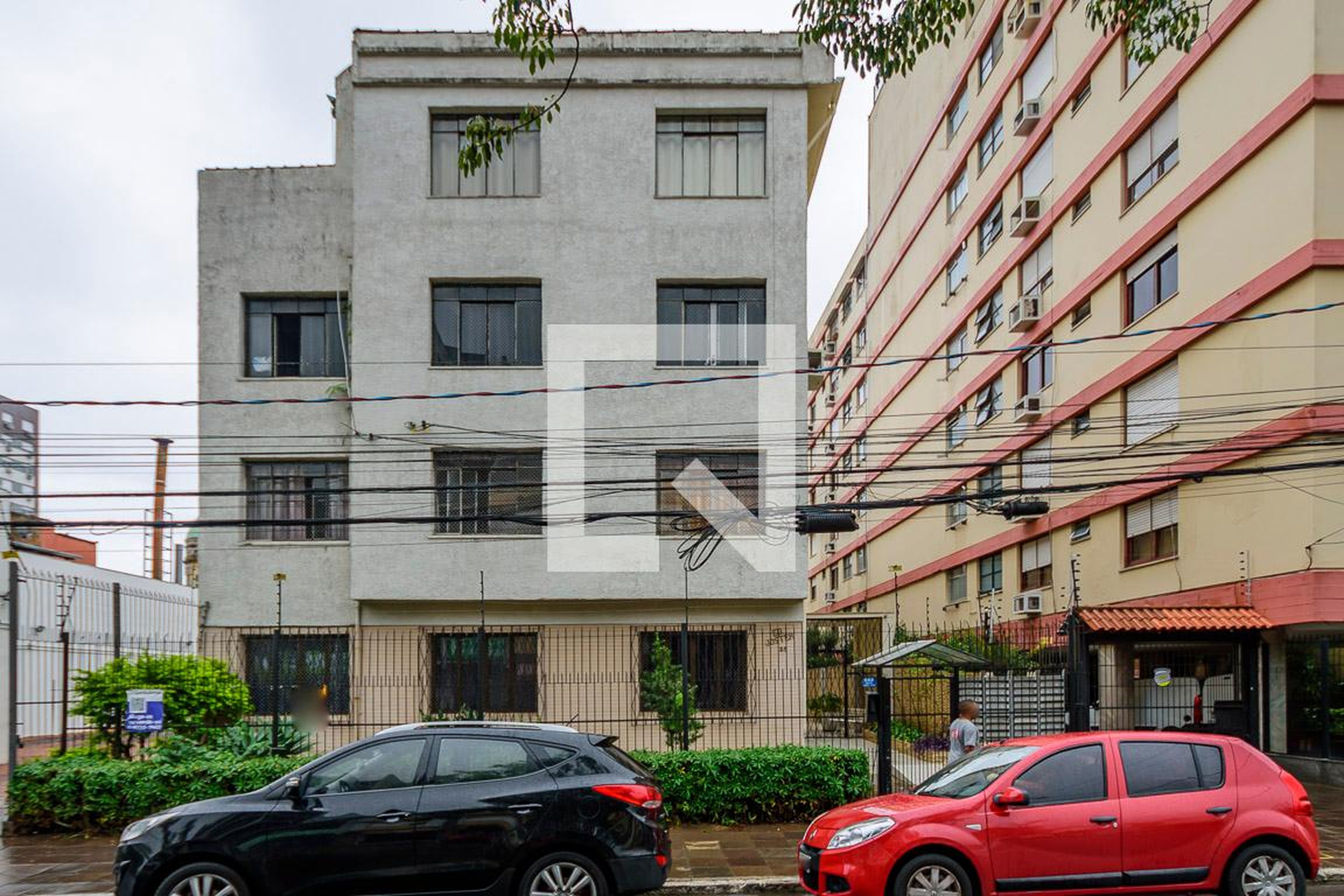 Fachada Condomínio em Avenida Venâncio Aires, 38