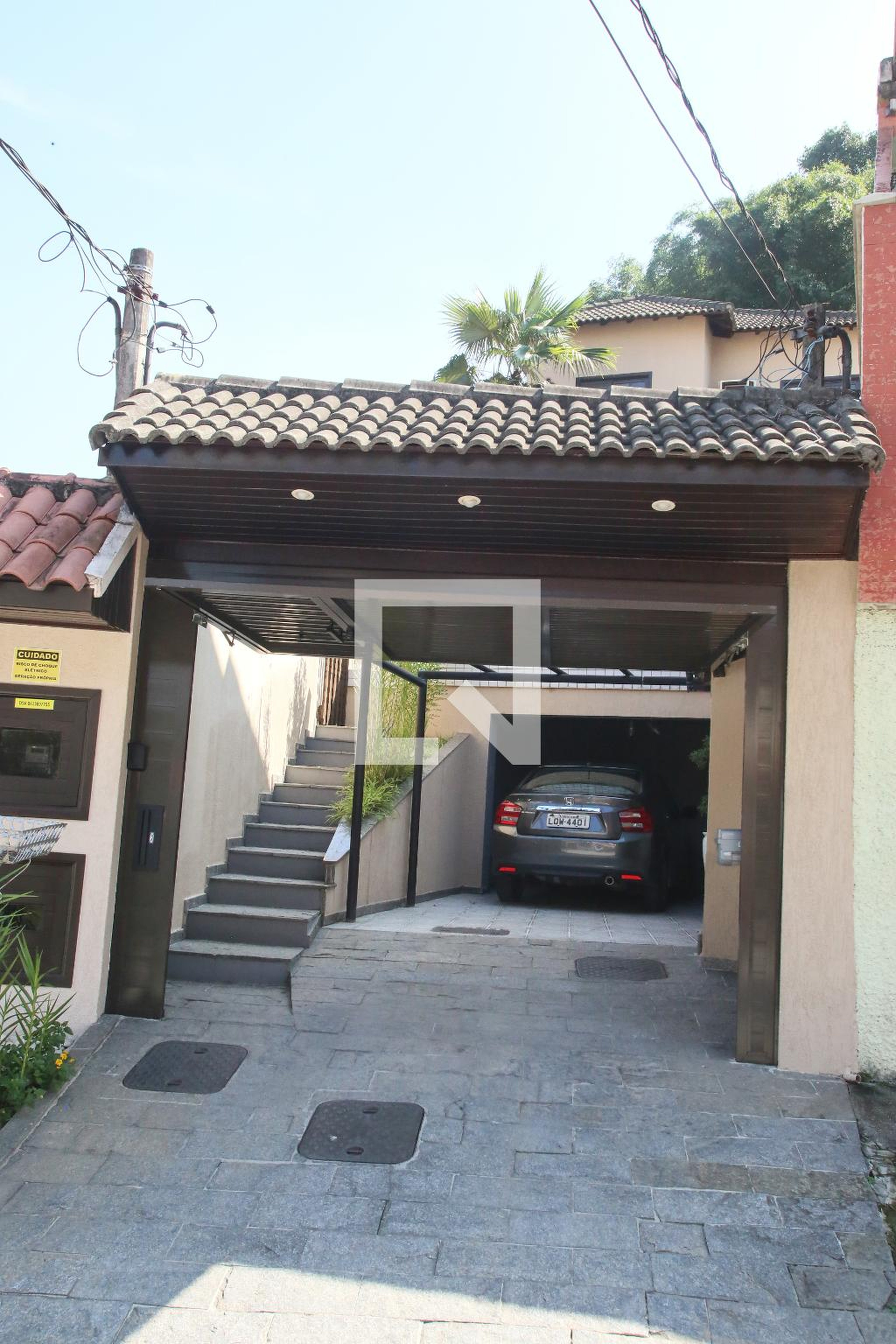 Fachada Condomínio em Rua General José Neves, 85