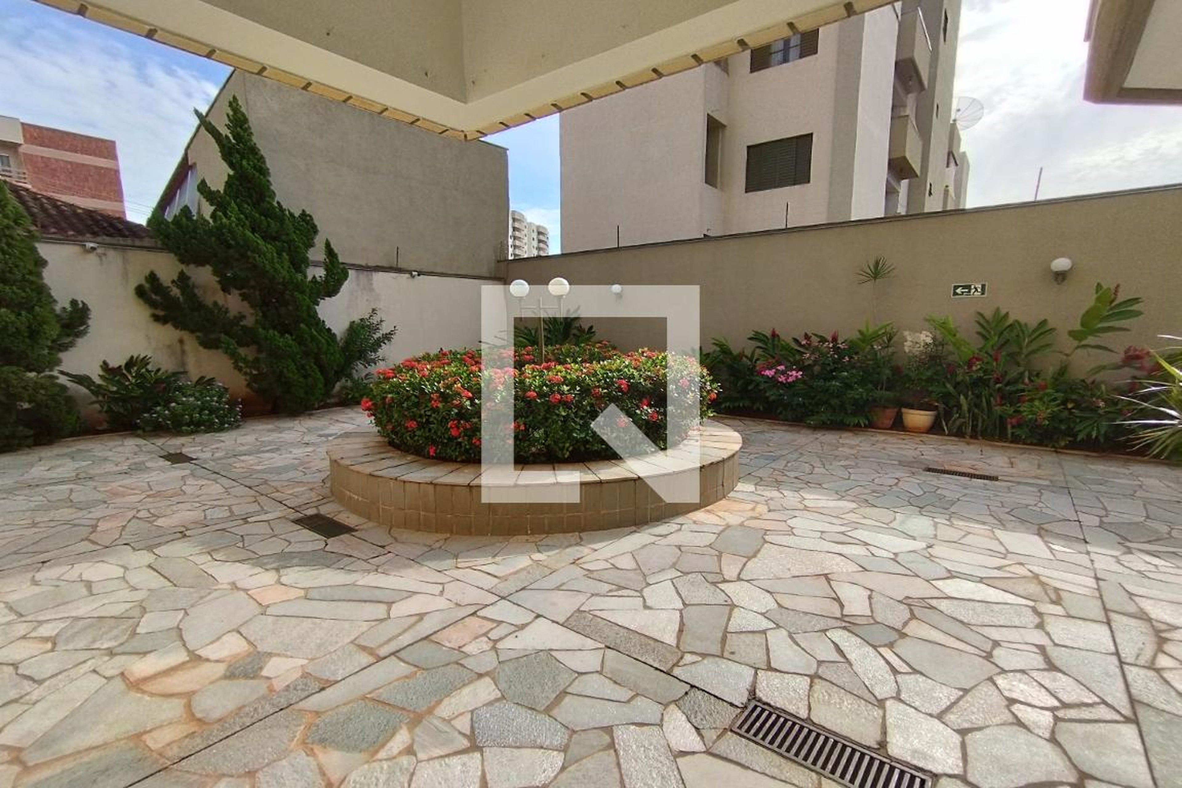 Área Comum - Moyses Mellin