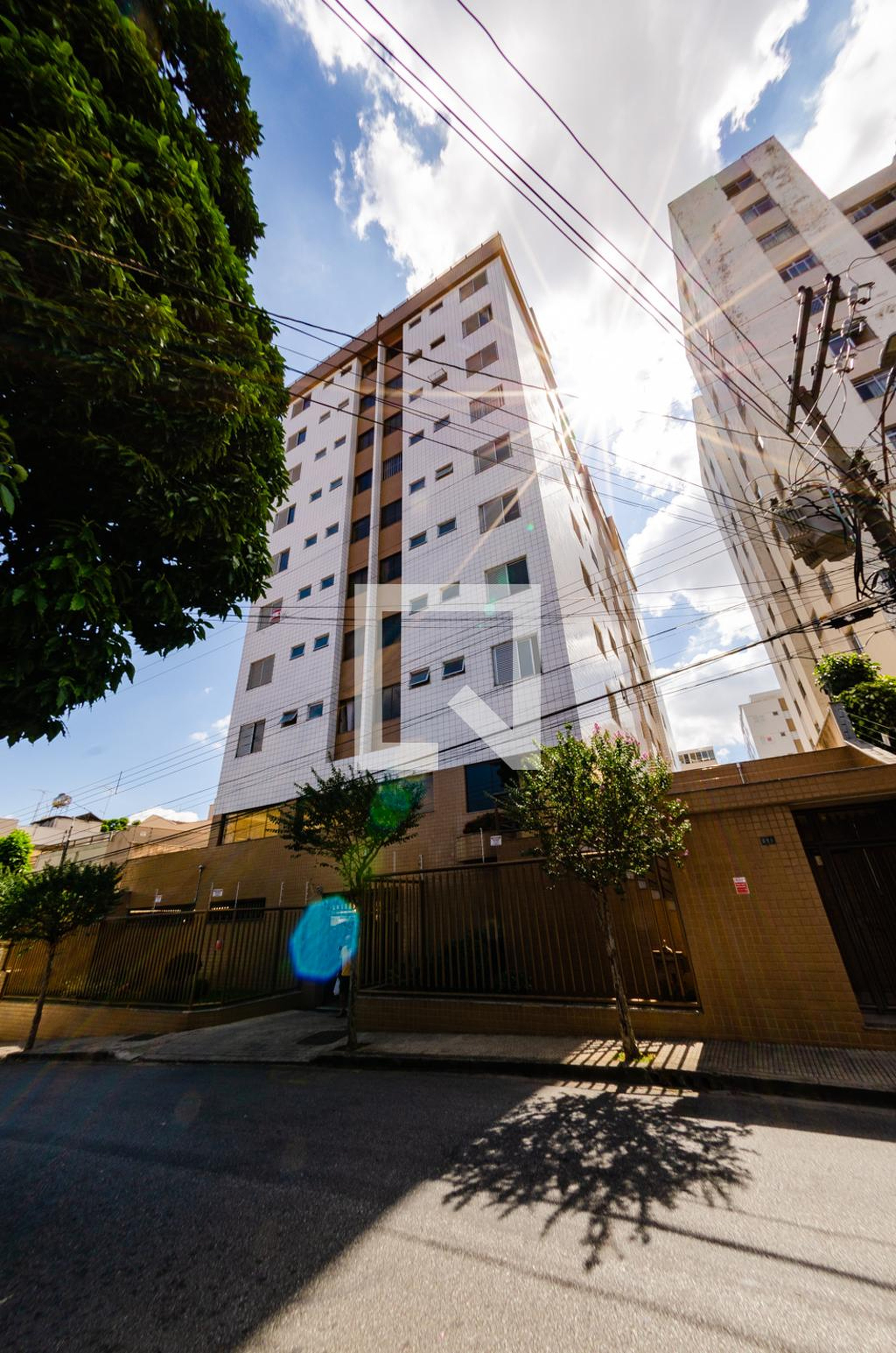 Fachada Condomínio em Rua Aquidaban, 898