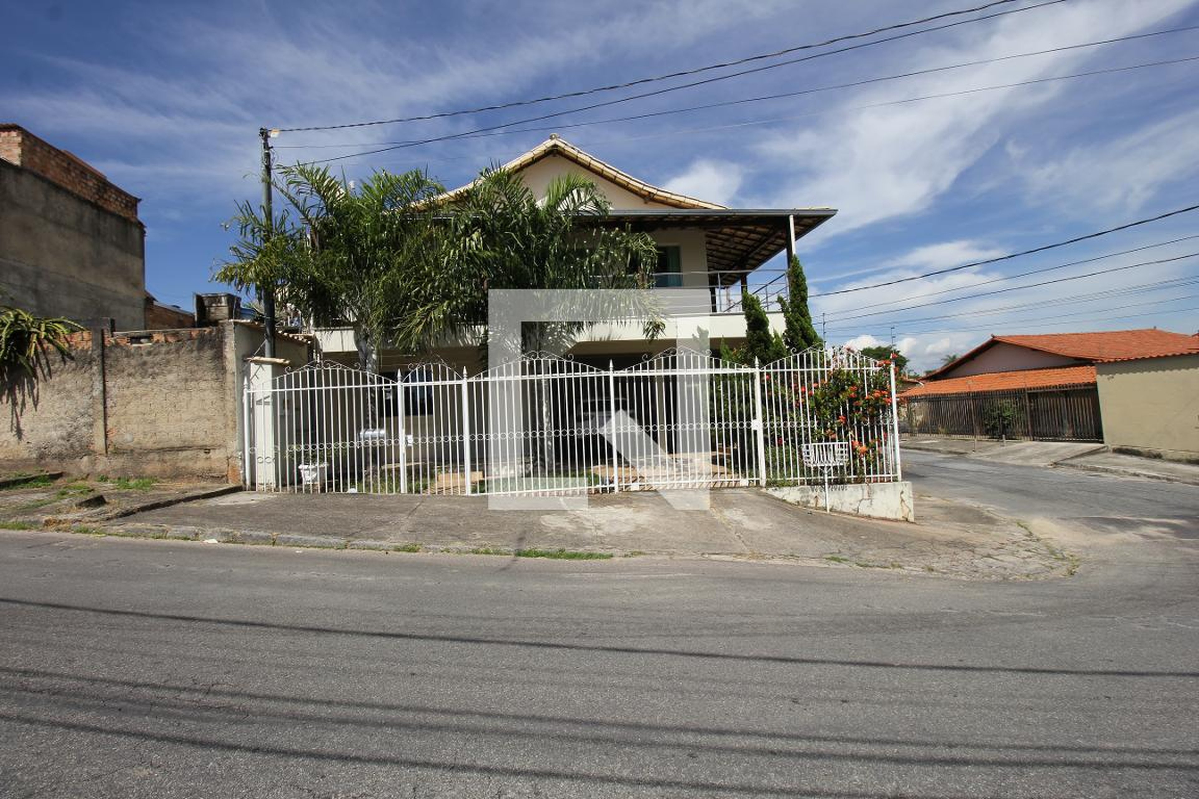 Fachada Condomínio em Rua Canto do Buriti, 75
