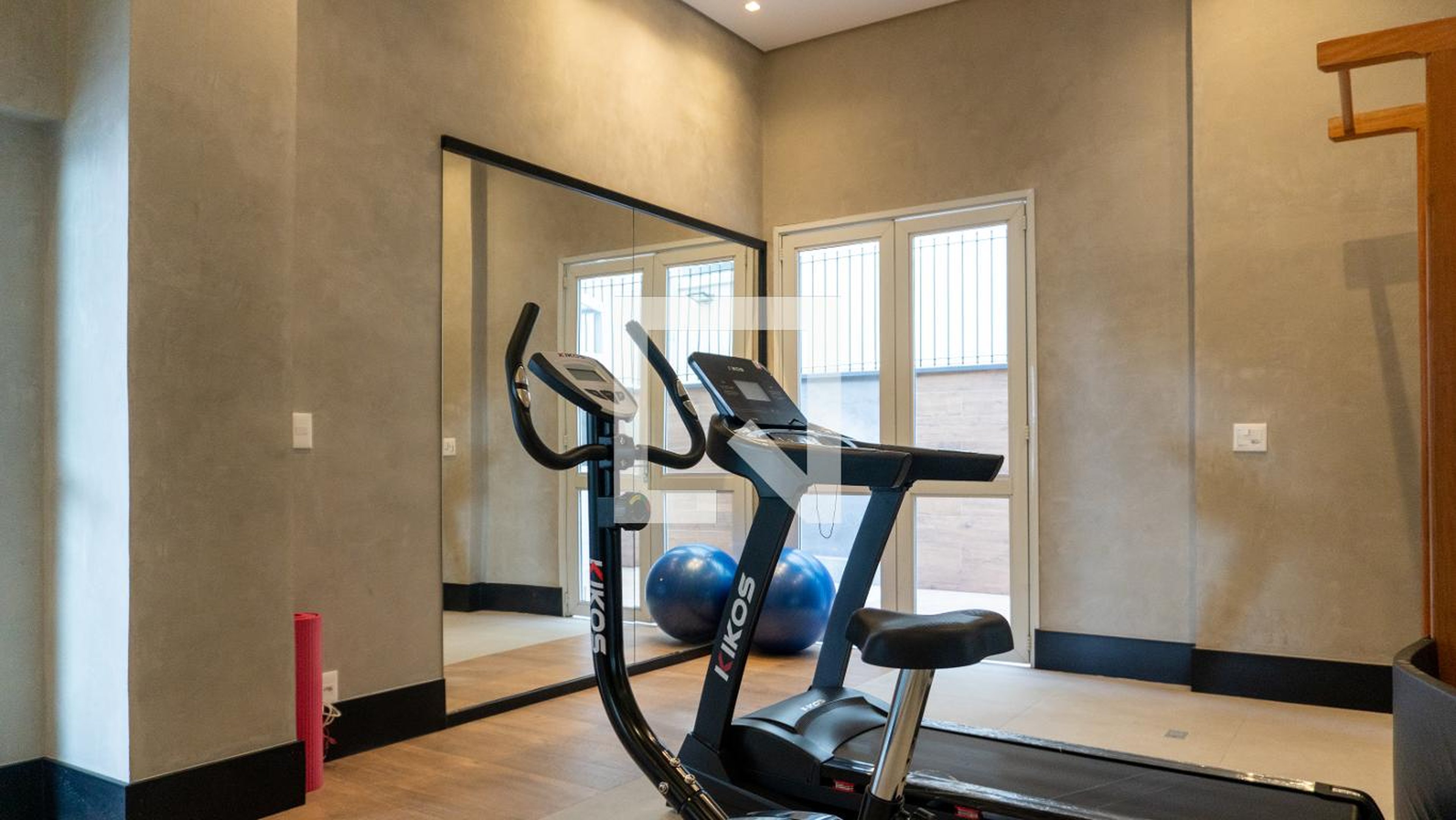 Academia - Liliana III