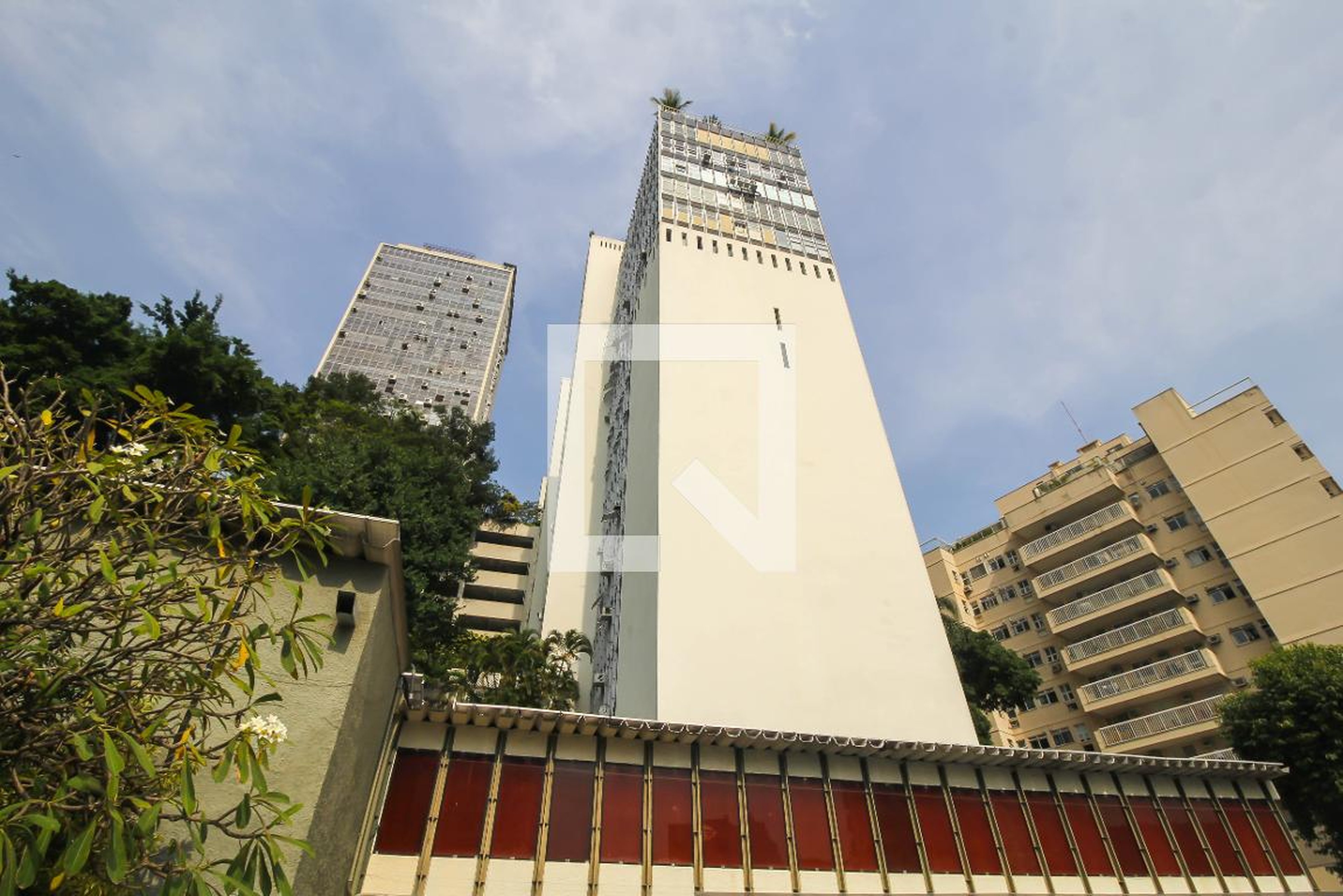 Fachada do Condomínio Condomínio Casa Alta-Trabalho