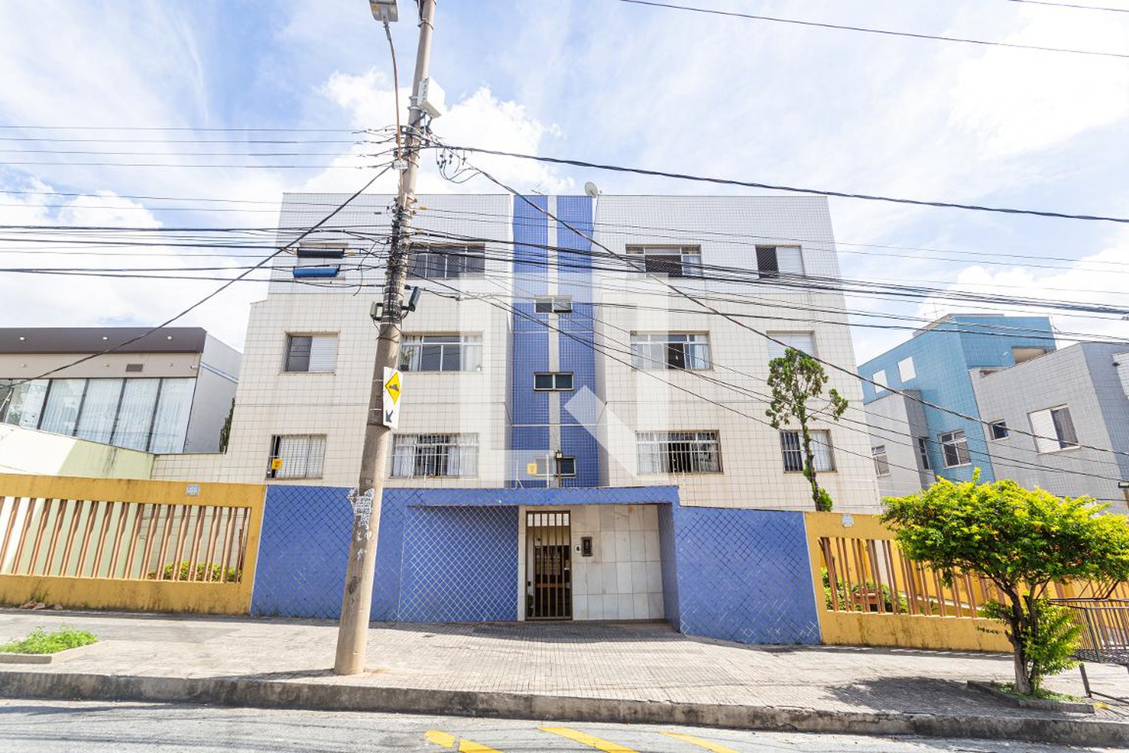 Fachada Condomínio em Rua Coronel Jaíro Pereira, 745