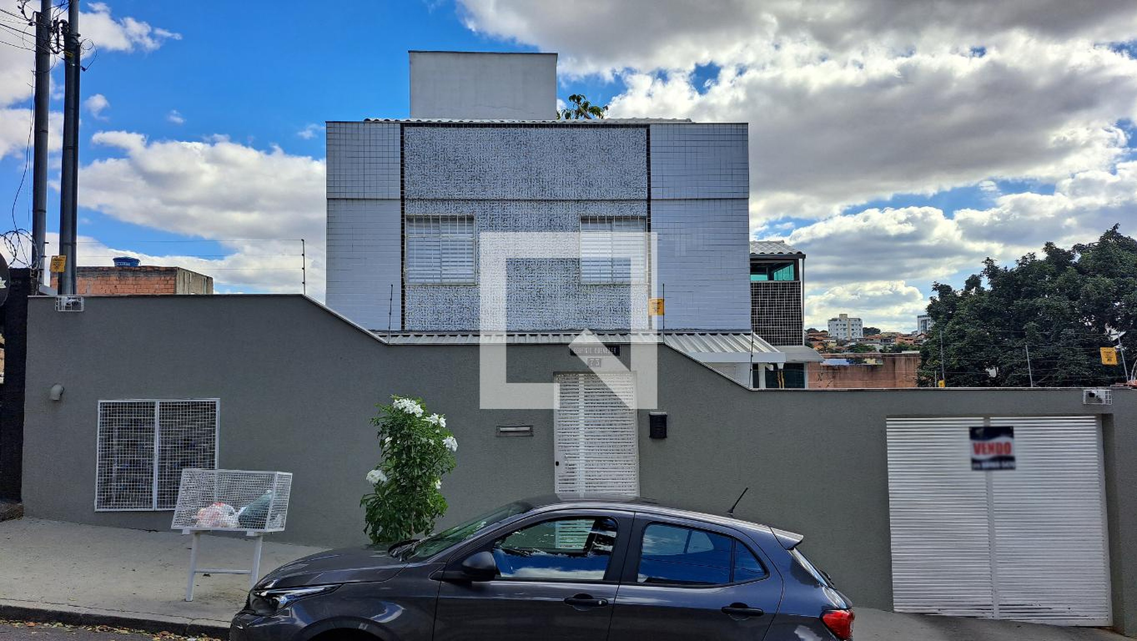 Fachada Condomínio em Rua Capitão Manoel Soares, 73