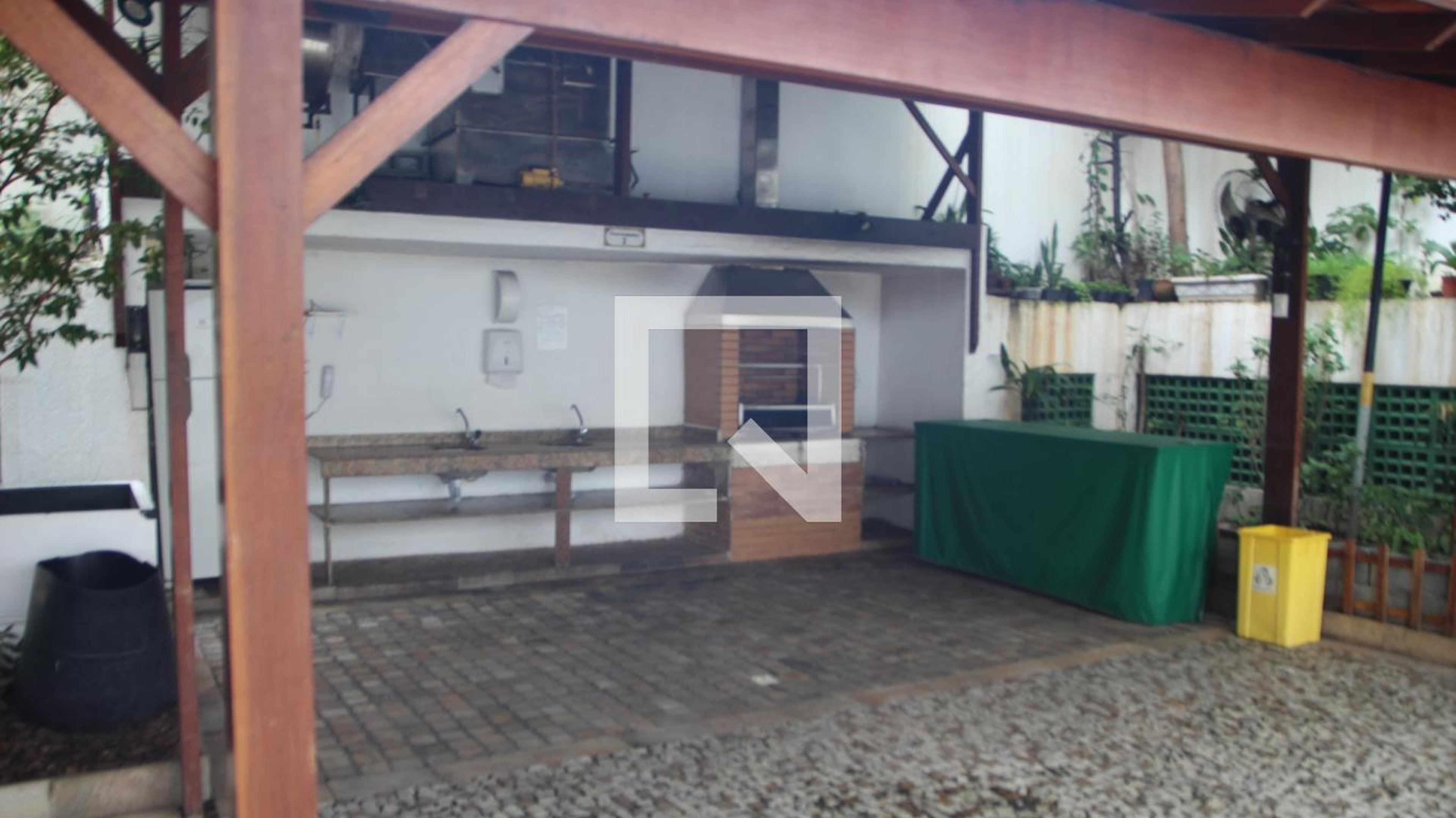 Churrasqueira - Cores da Lapa