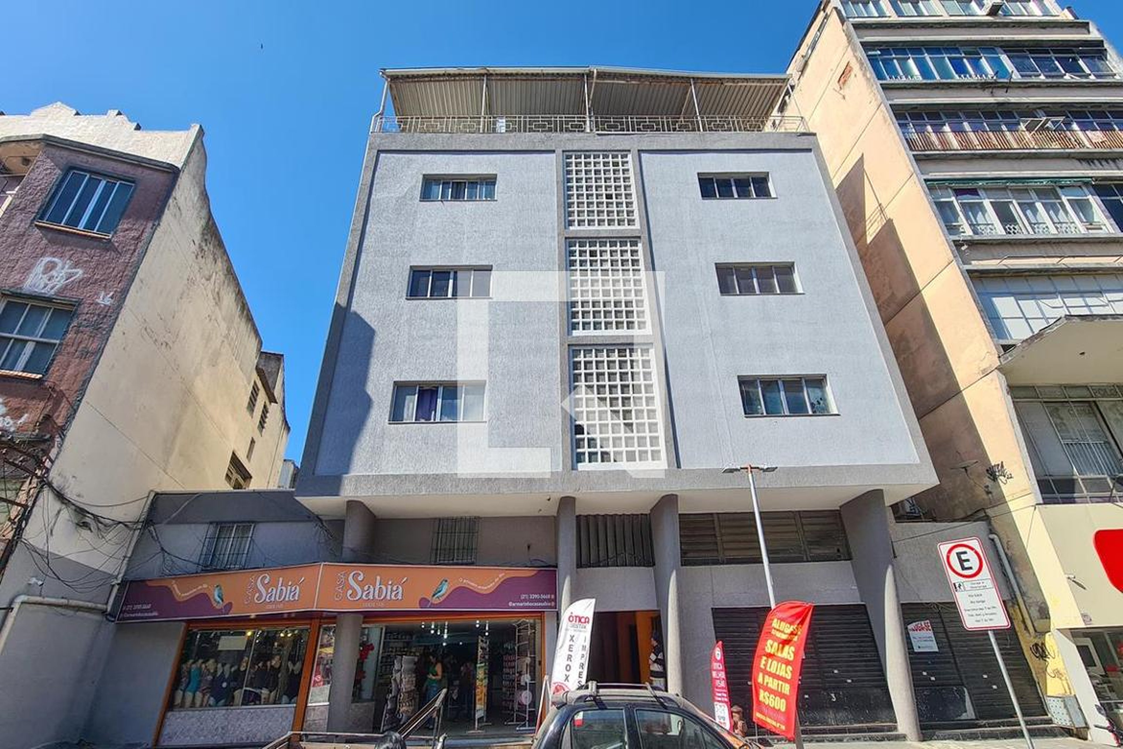 Fachada Condomínio em Rua Maria de Freitas, 110