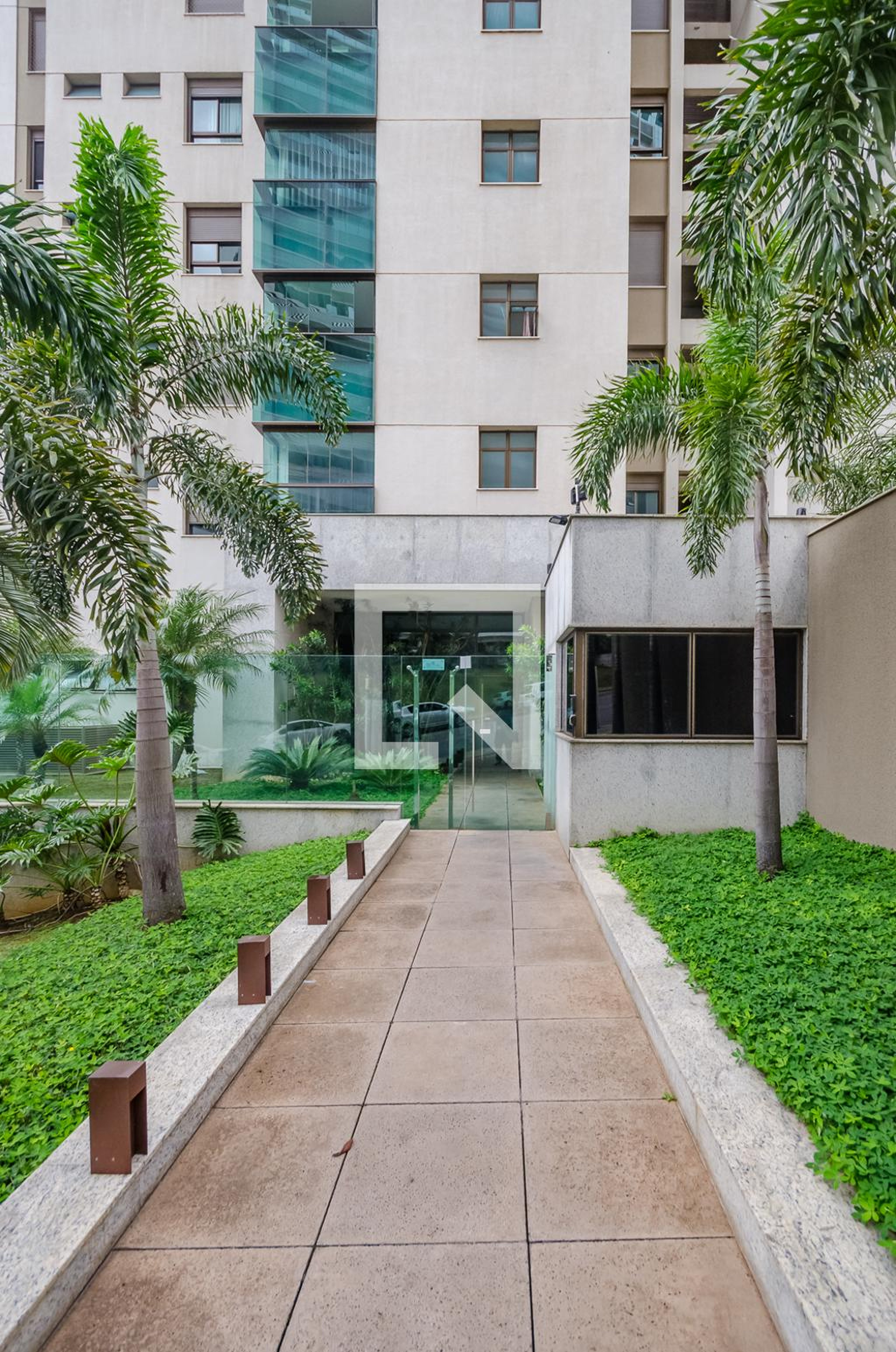 Entrada - Tribeca Square