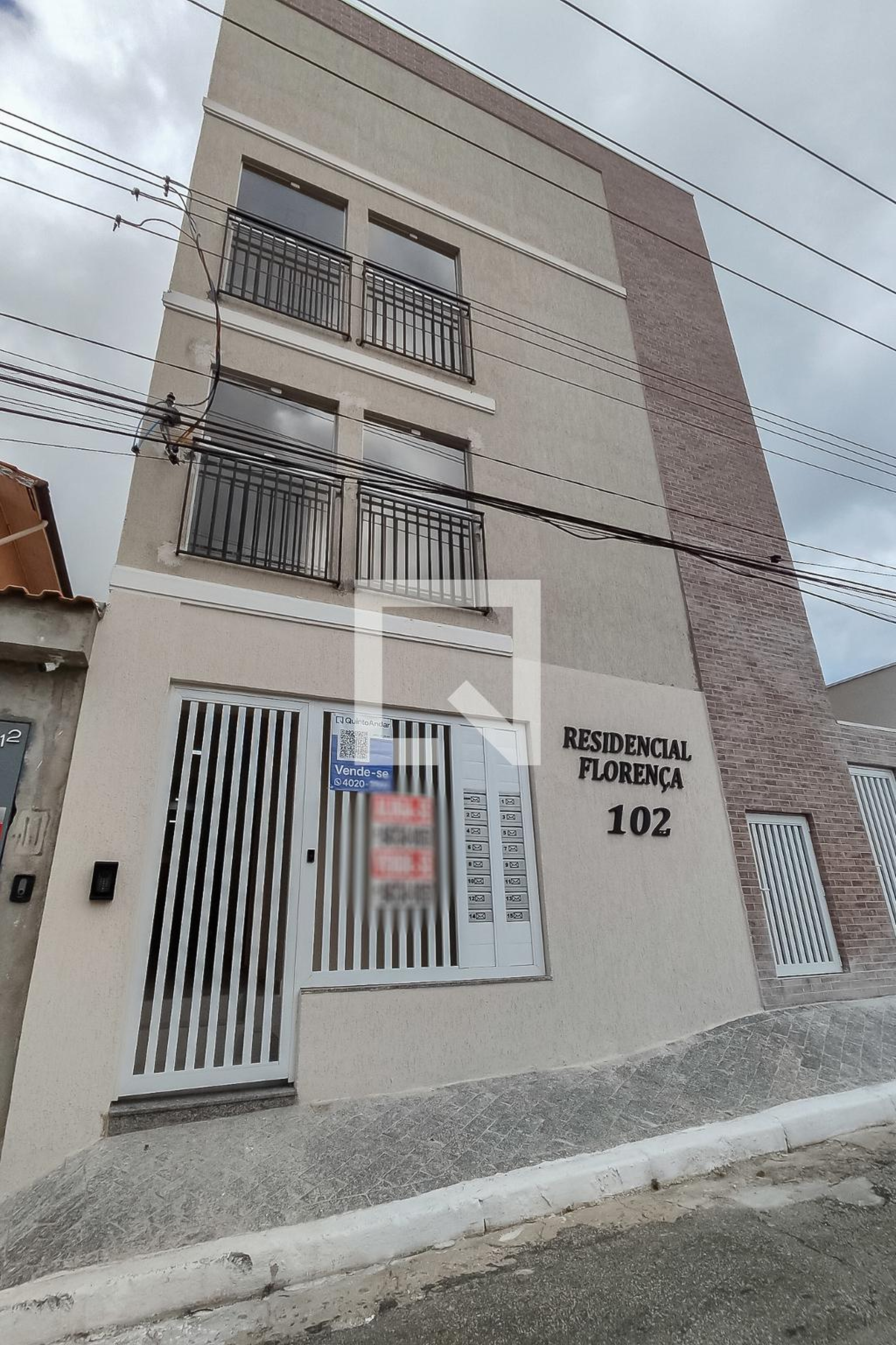 Fachada Condomínio em Rua do Rancho, 102