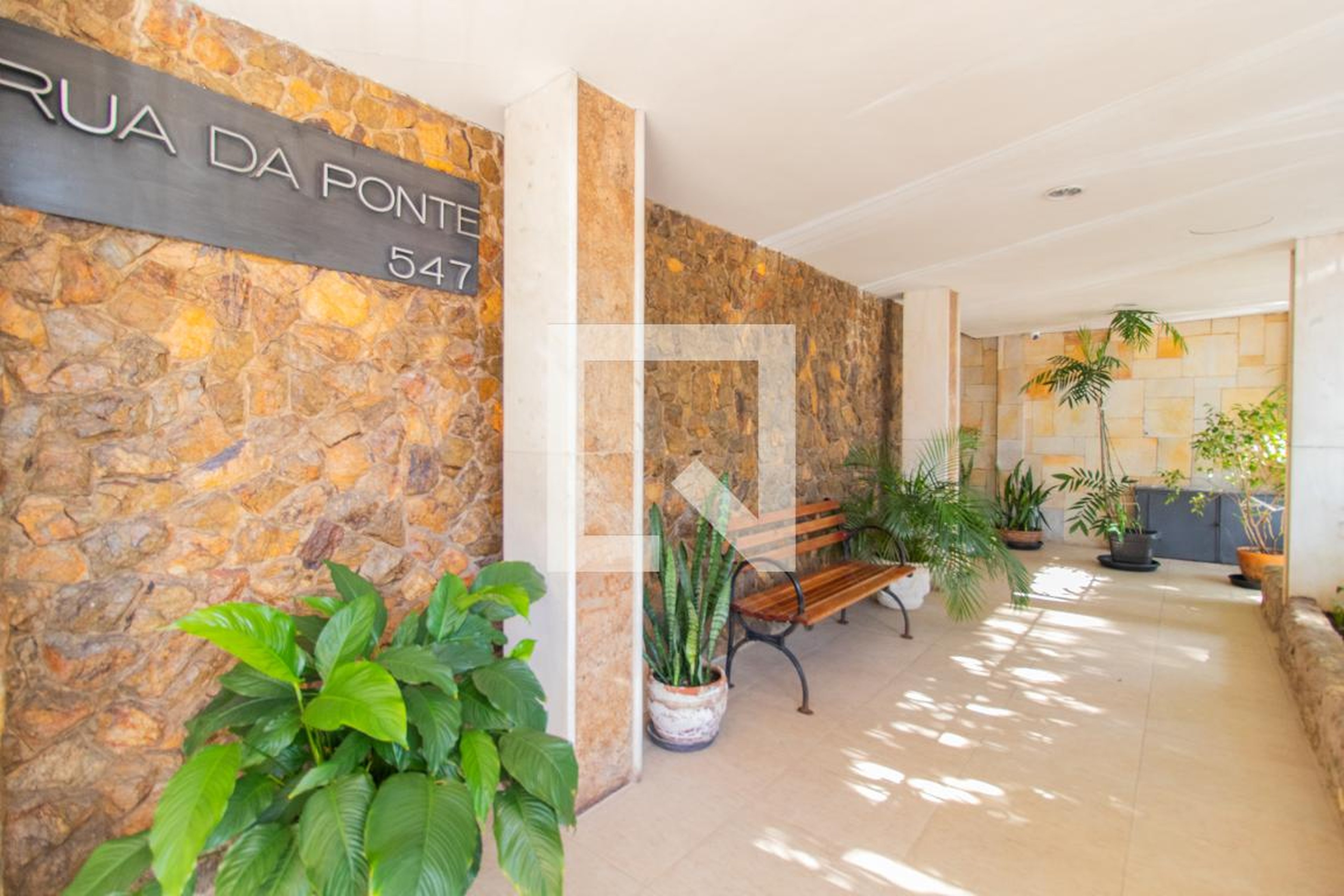 Entrada - Rua da Ponte