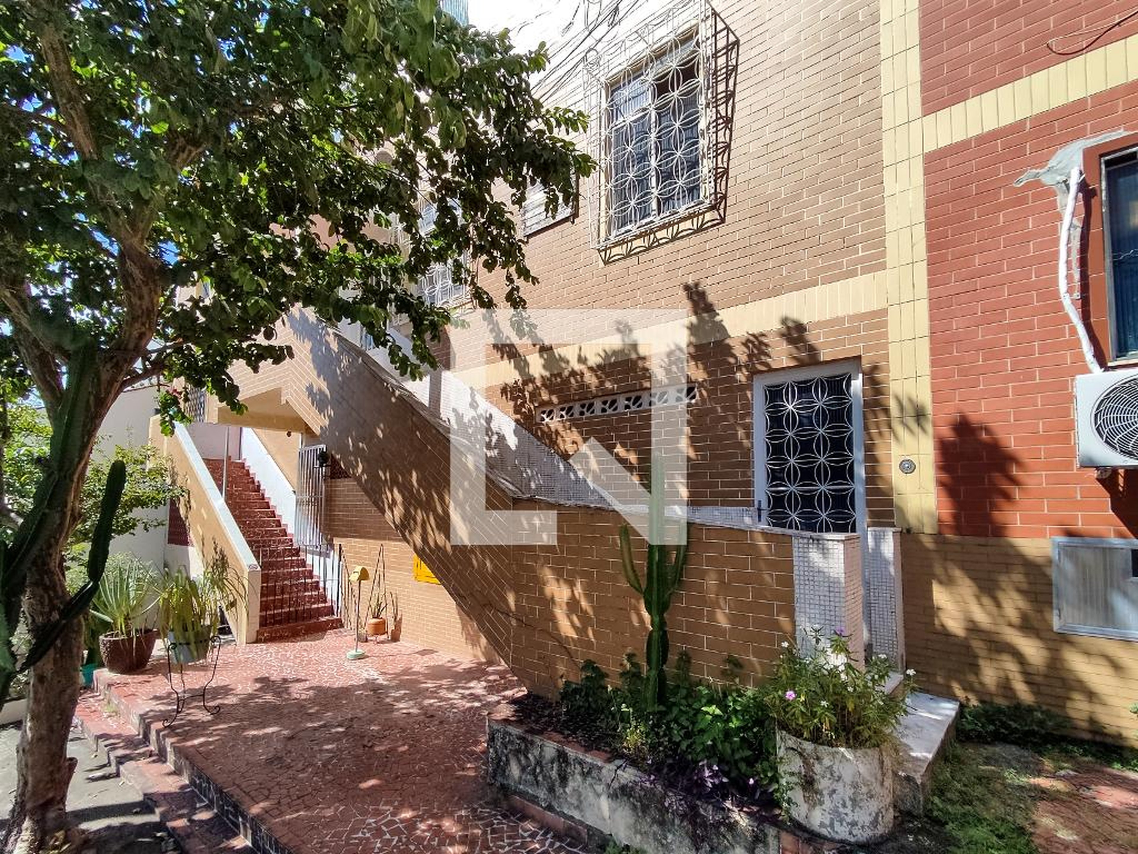 Fachada do Prédio Condomínio Rua Carvalho Alvim 529