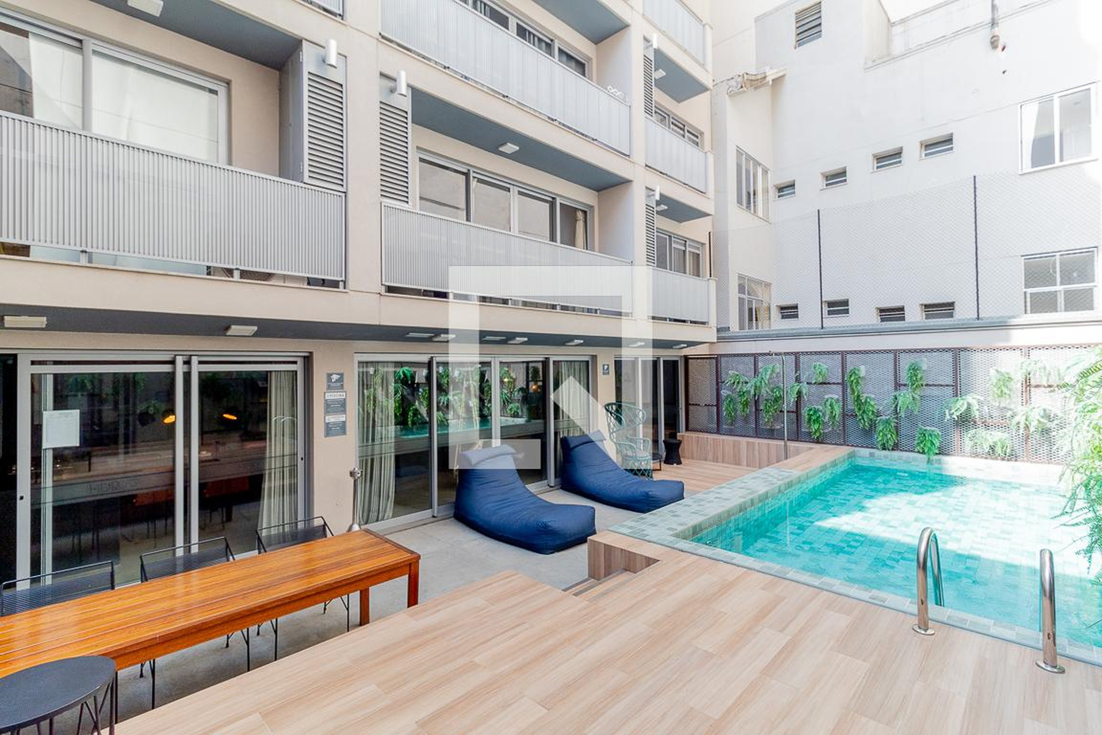 Piscina - Hub Co-Living