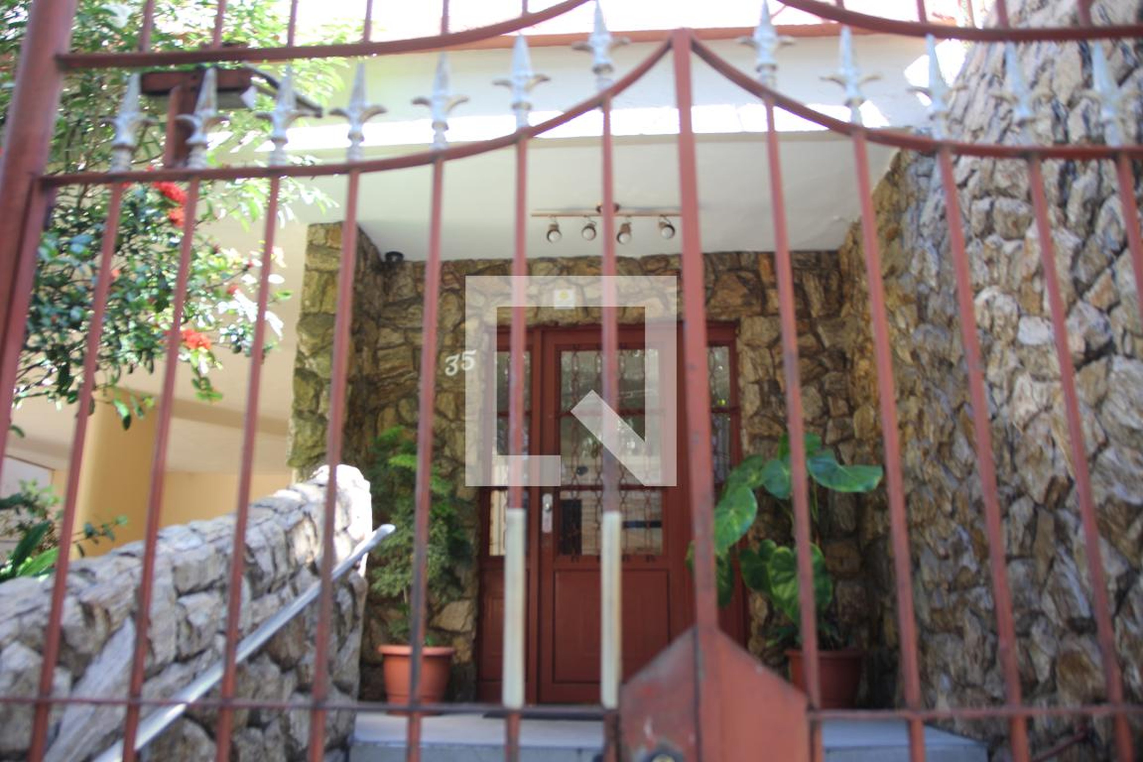 Entrada - Edifício Jaci