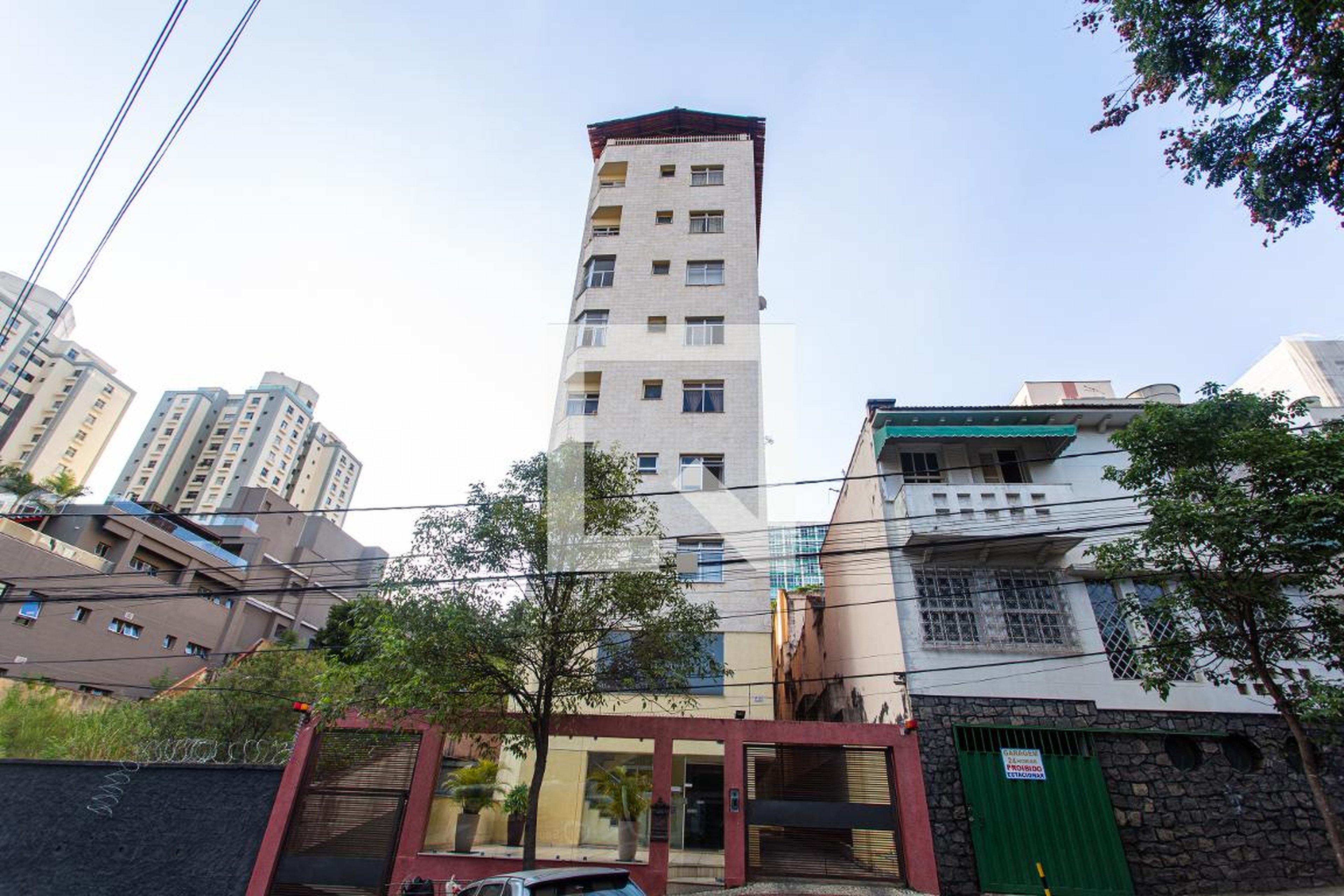 Fachada Condomínio em Rua Geraldo Teixeira da Costa, 44