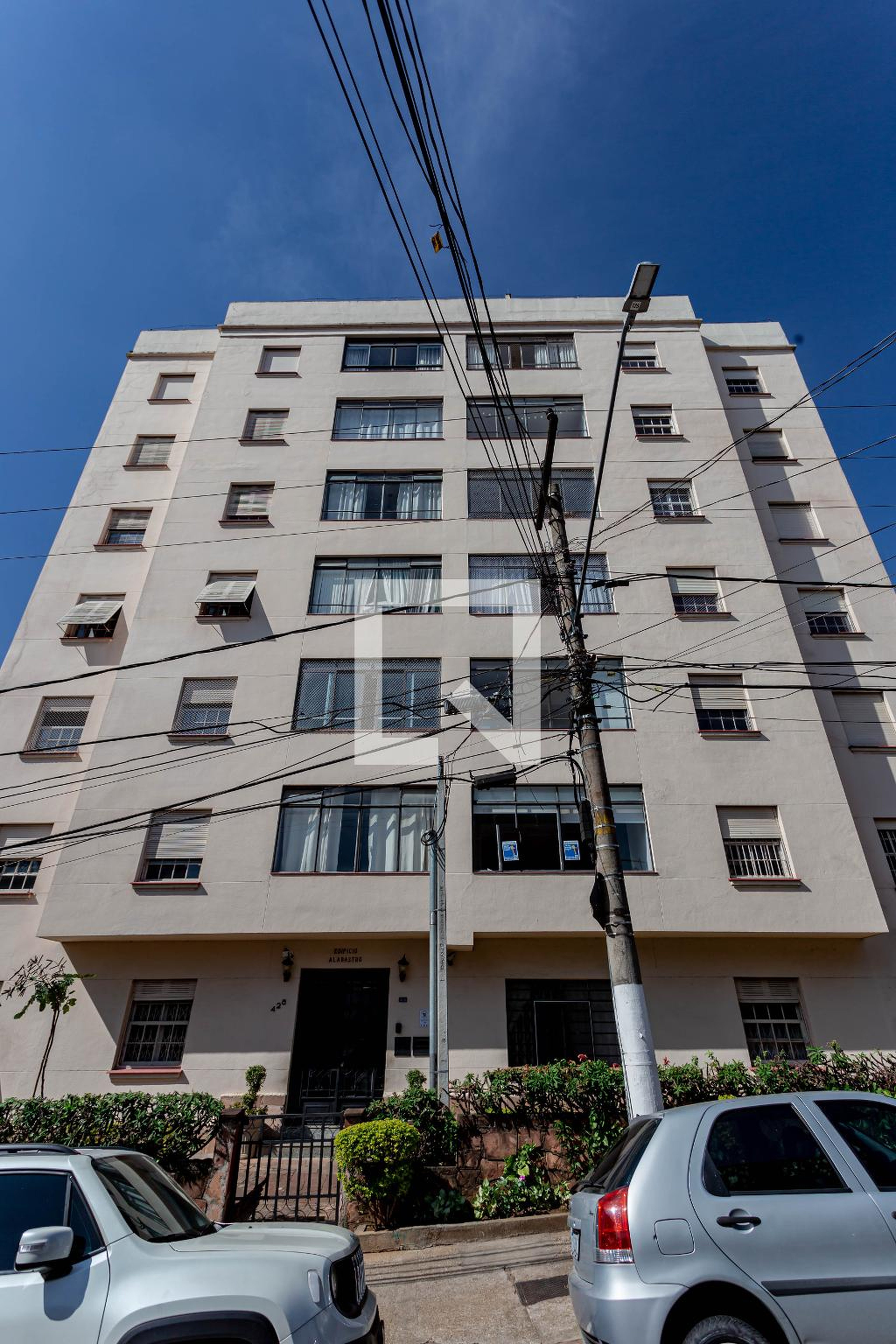 Fachada Condomínio em Rua Alabastro, 429