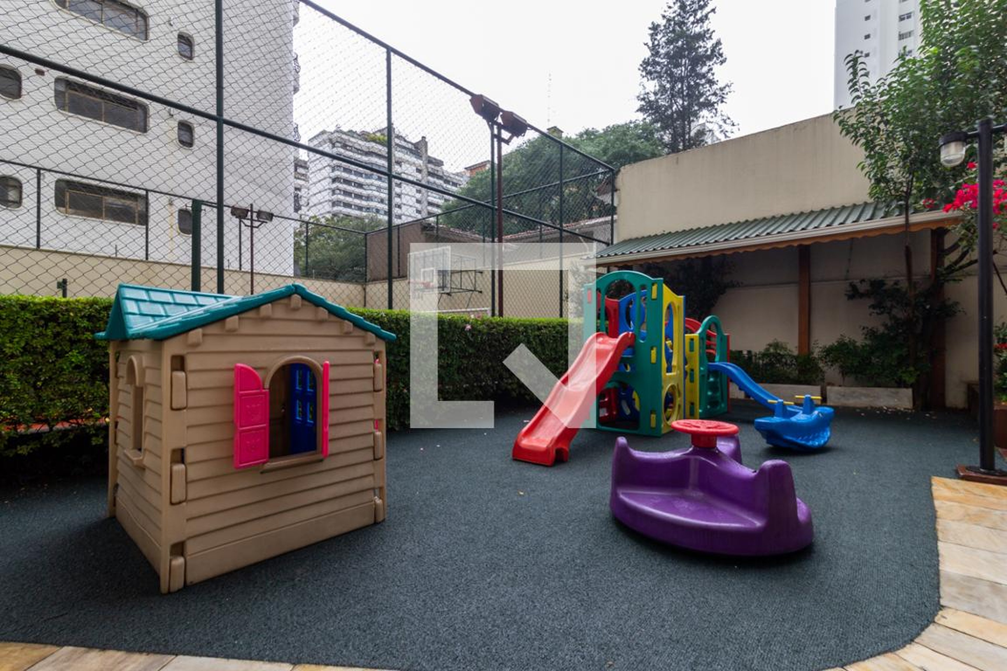 Playground - Maison Classic