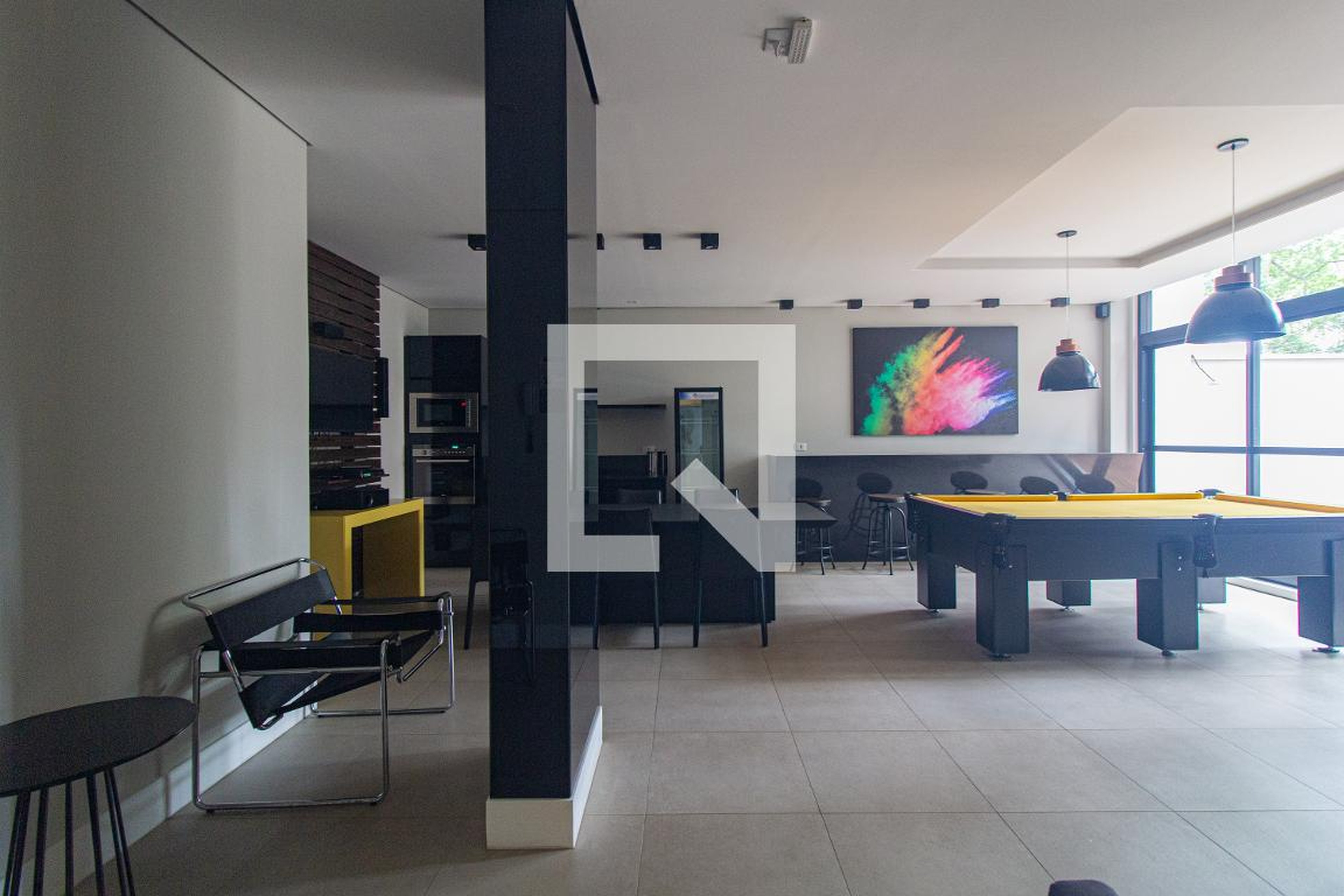 Salão de jogos - Easy Life