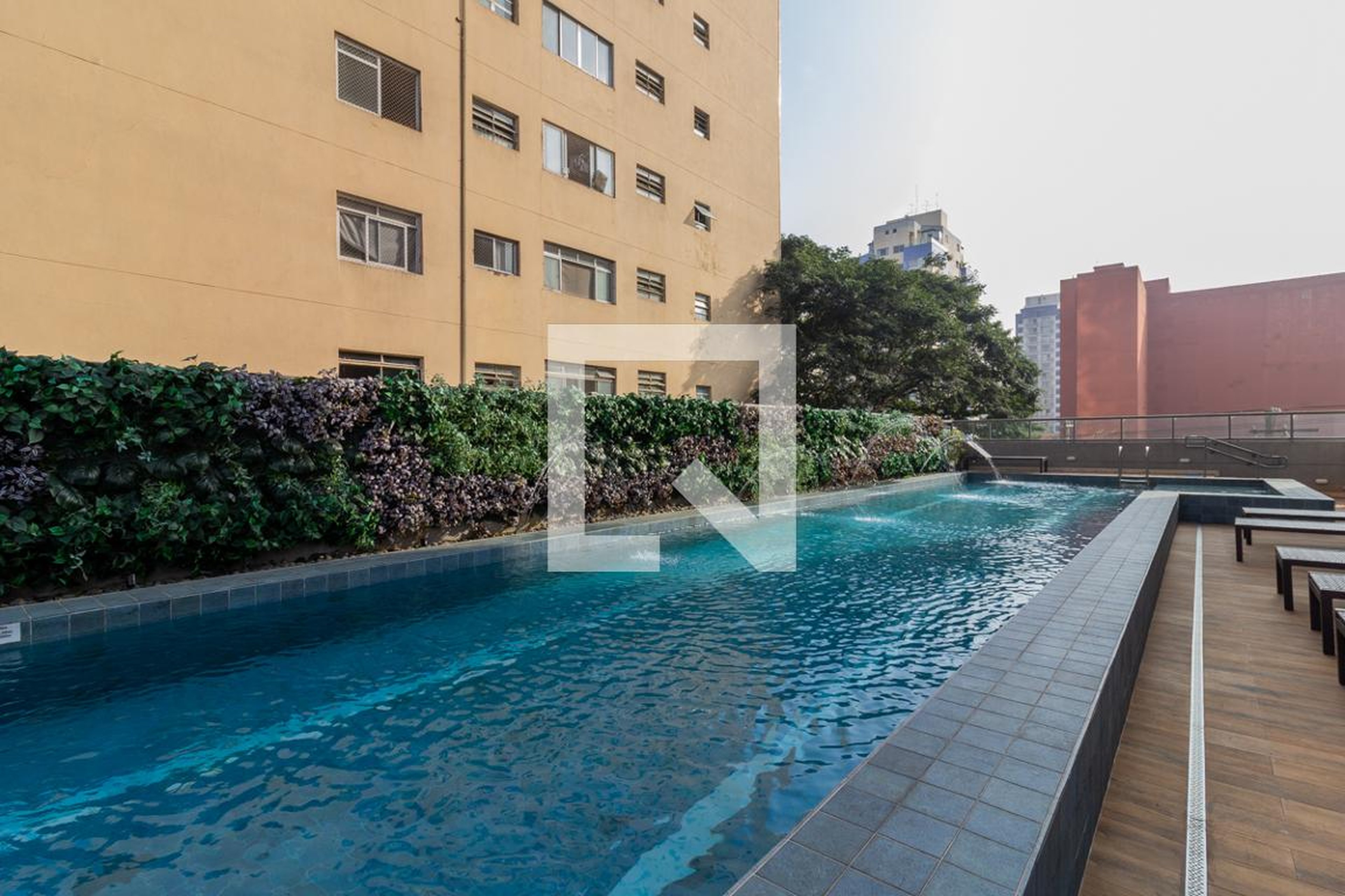 Piscina - Orbit Residencial