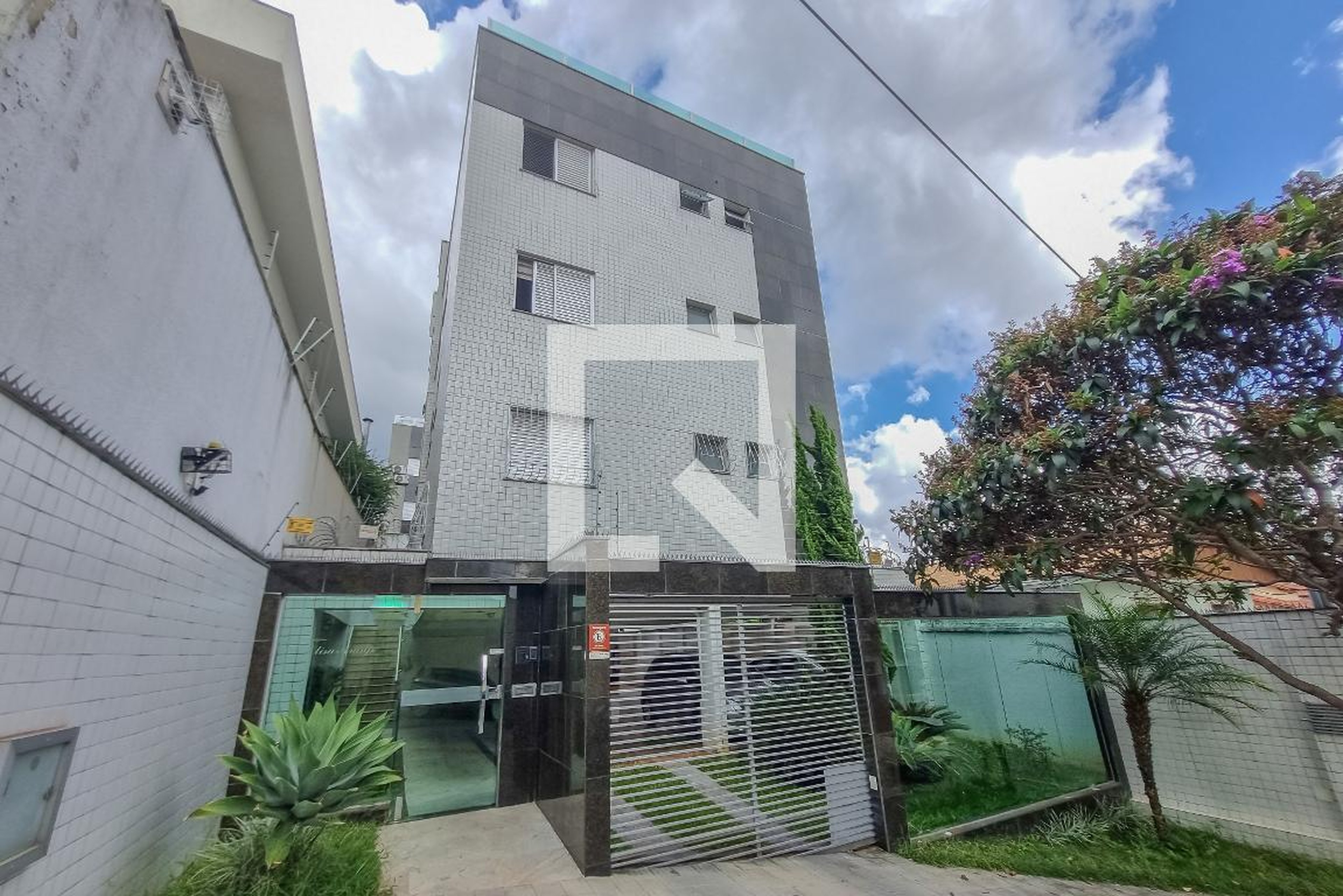 Fachada Edifício Elisa Araujo